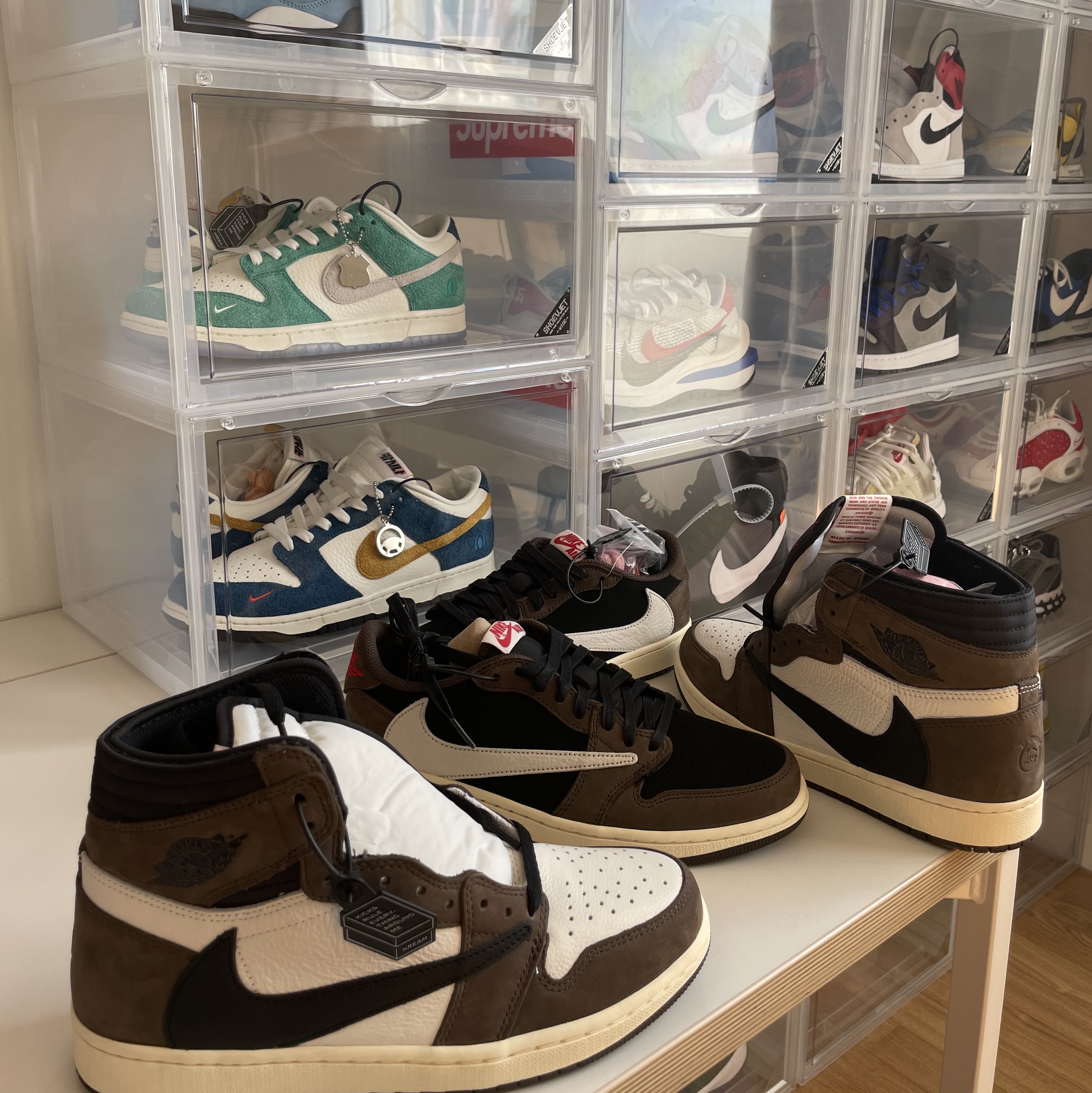 Jordan 1 x Travis Scott Retro Low OG SP Mocha, Jordan 1 x Travis Scott Retro High OG SP Mocha 착용 스타일