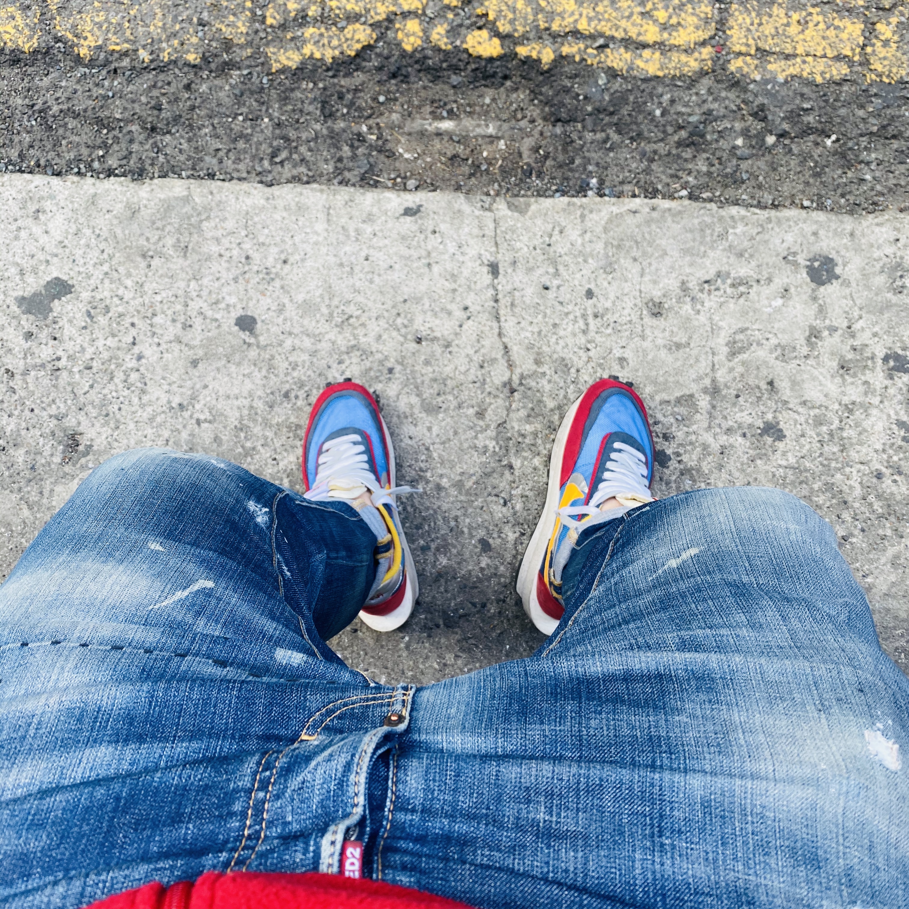 Nike x Sacai LDWaffle Blue Multi 착용 스타일