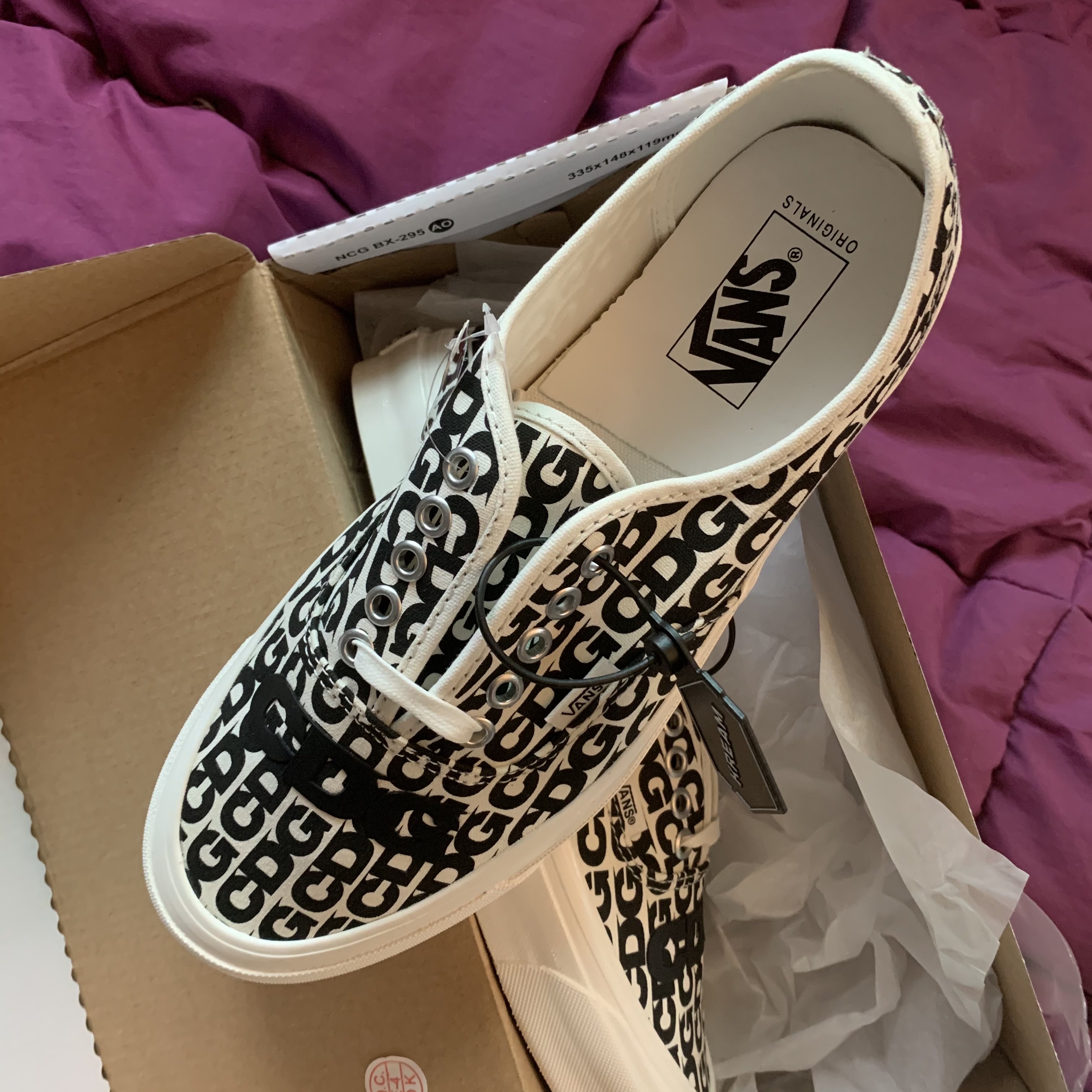 Vans Vault x CDG OG Authentic LX White Black 착용 스타일