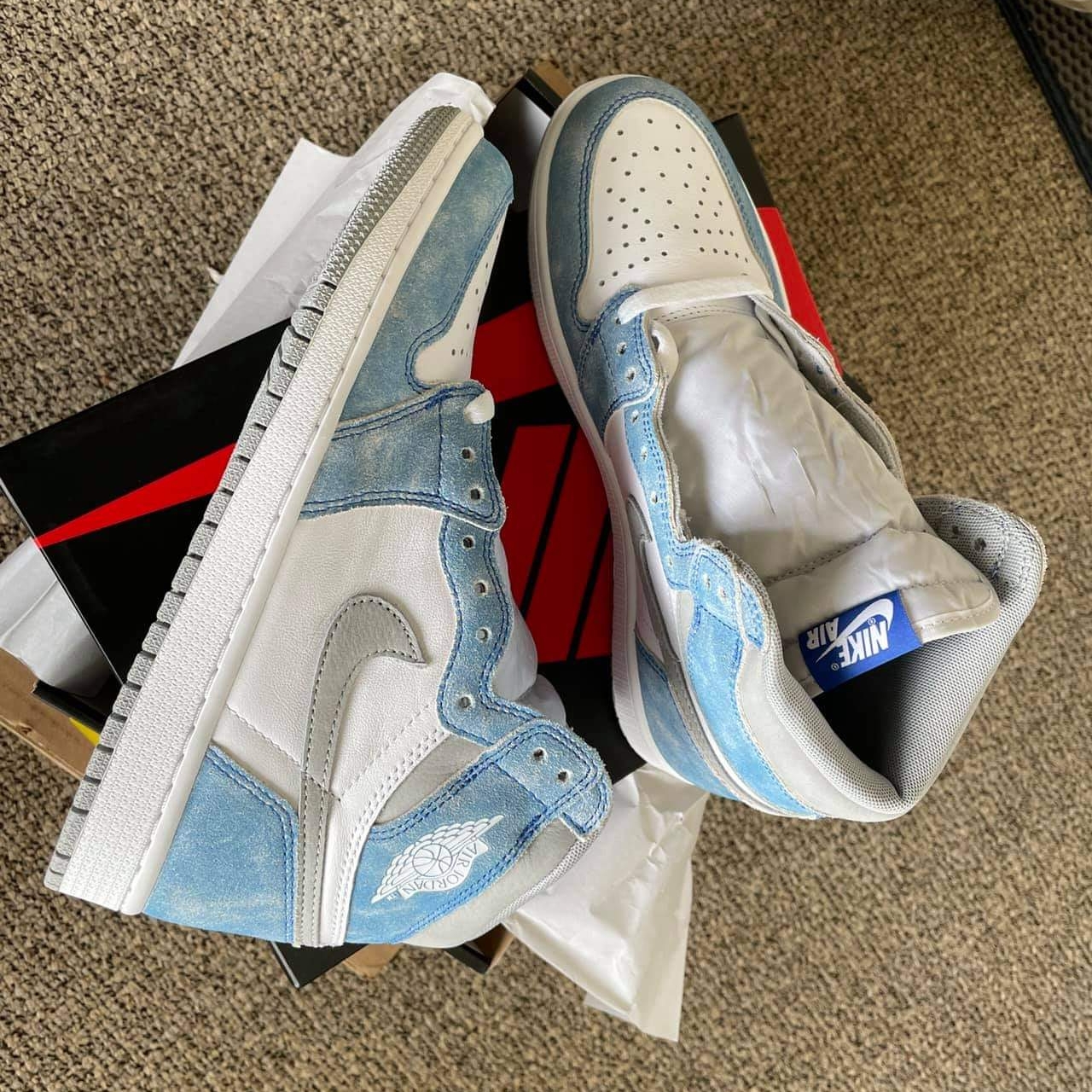 Jordan 1 Retro High OG Hyper Royal, (GS) Jordan 1 Retro High OG Hyper Royal 착용 스타일 - 1