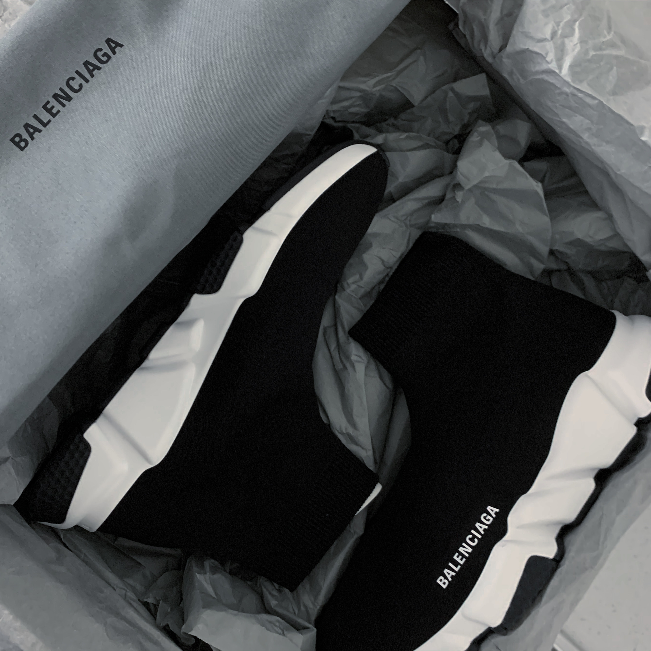 Balenciaga Speed Trainer Black White 2020 착용 스타일