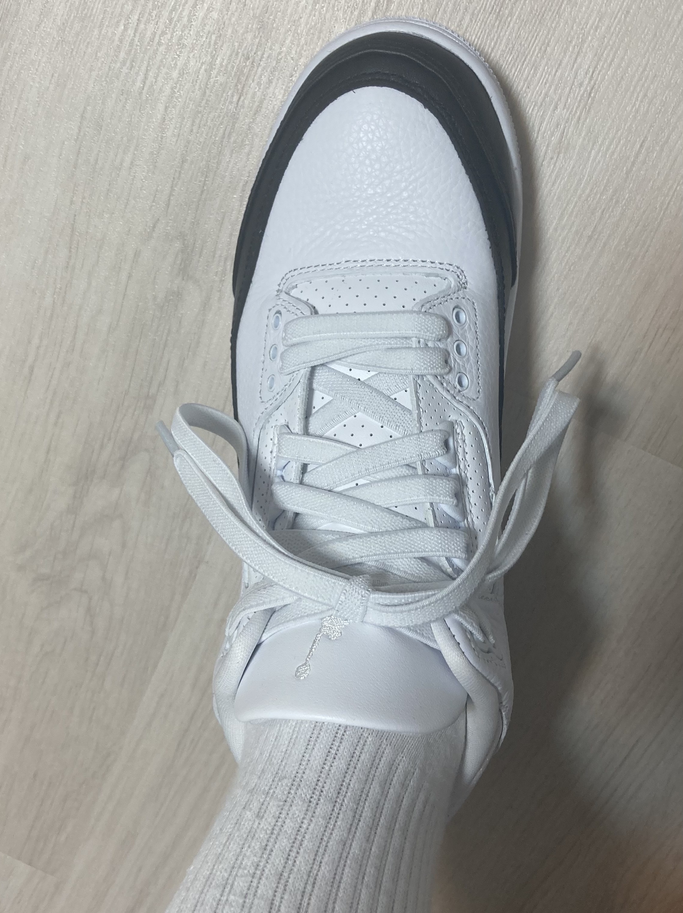 Jordan 3 x Fragment Retro SP White Black 착용 스타일 - 2