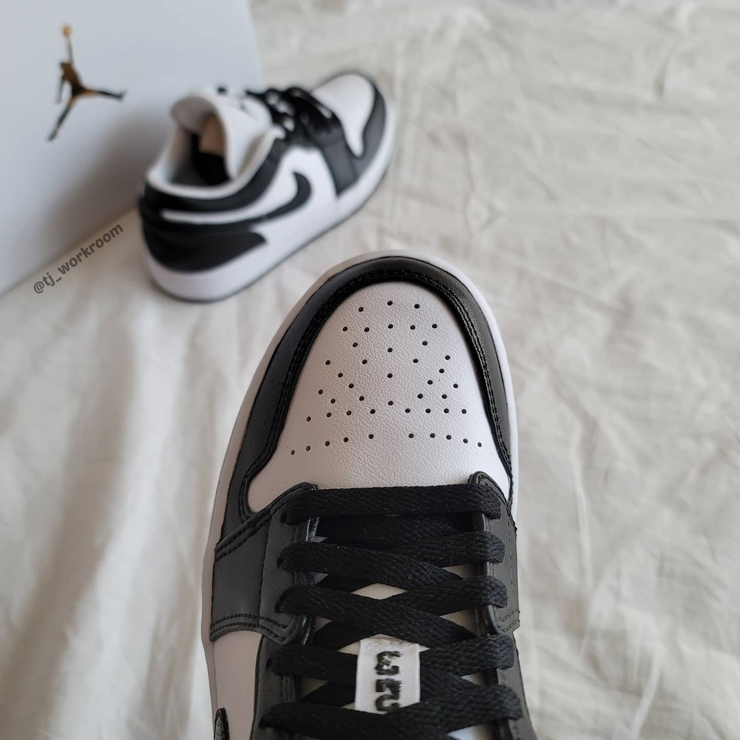 (W) Jordan 1 Low Triple White 2020 착용 스타일 - 4