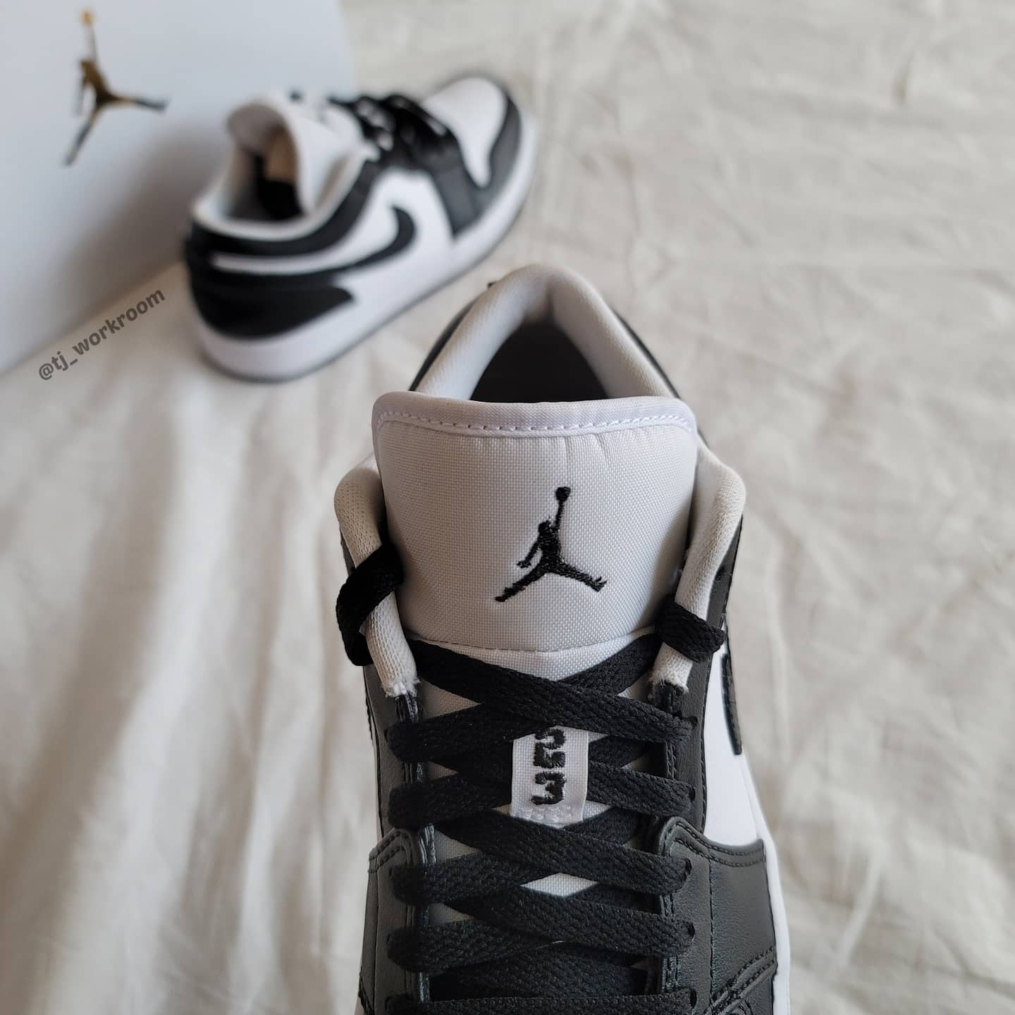 (W) Jordan 1 Low Triple White 2020 착용 스타일 - 5
