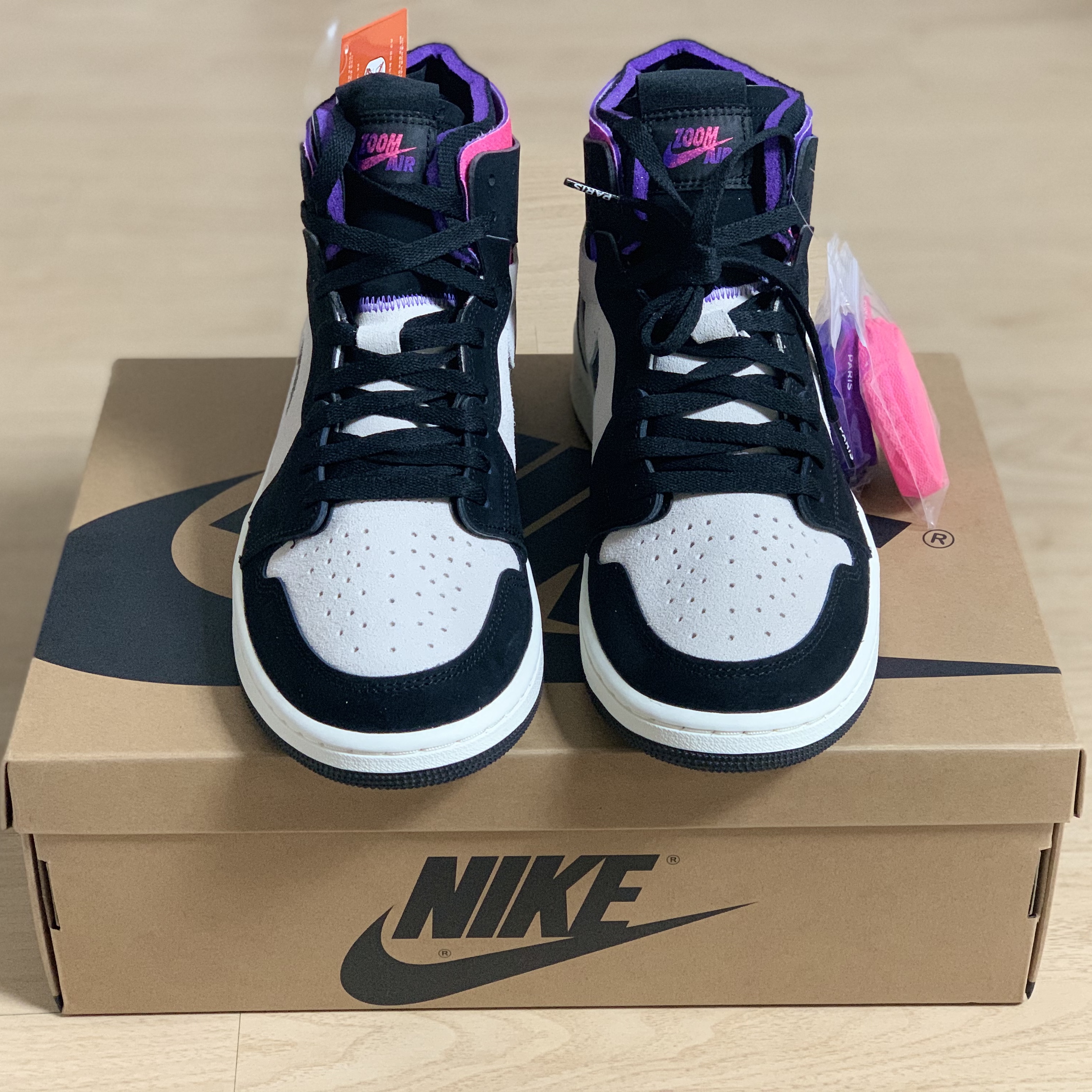 Jordan 1 x Paris Saint-Germain Zoom Air CMFT 착용 스타일 - 2