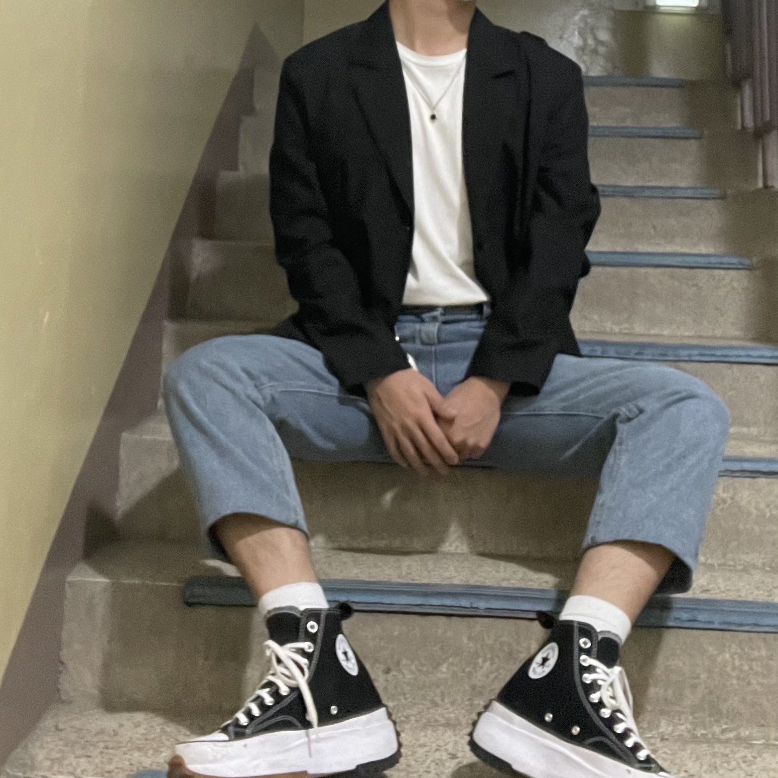 Converse Run Star Hike Hi Black White Gum 착용 스타일 - 2