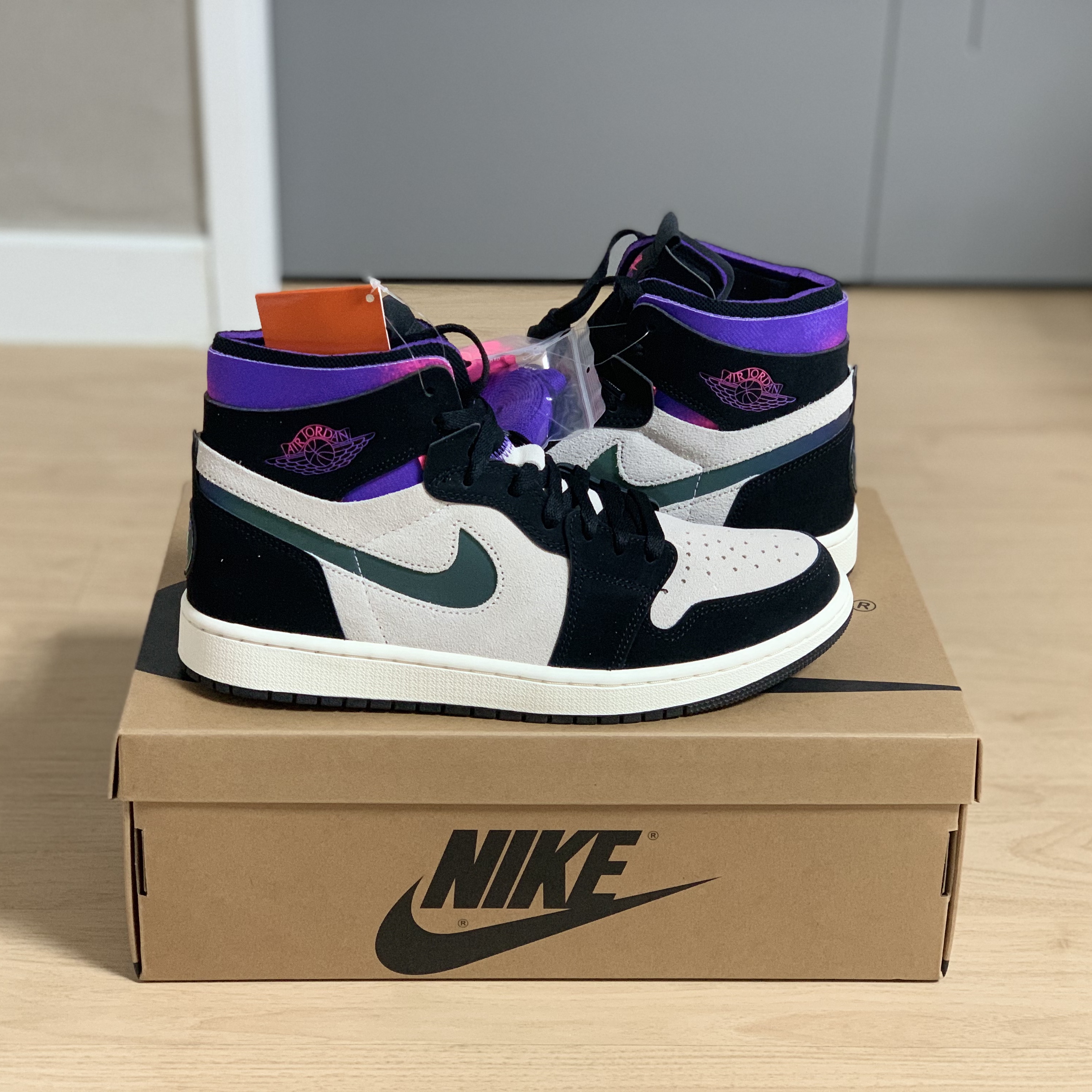 Jordan 1 x Paris Saint-Germain Zoom Air CMFT 착용 스타일 - 1