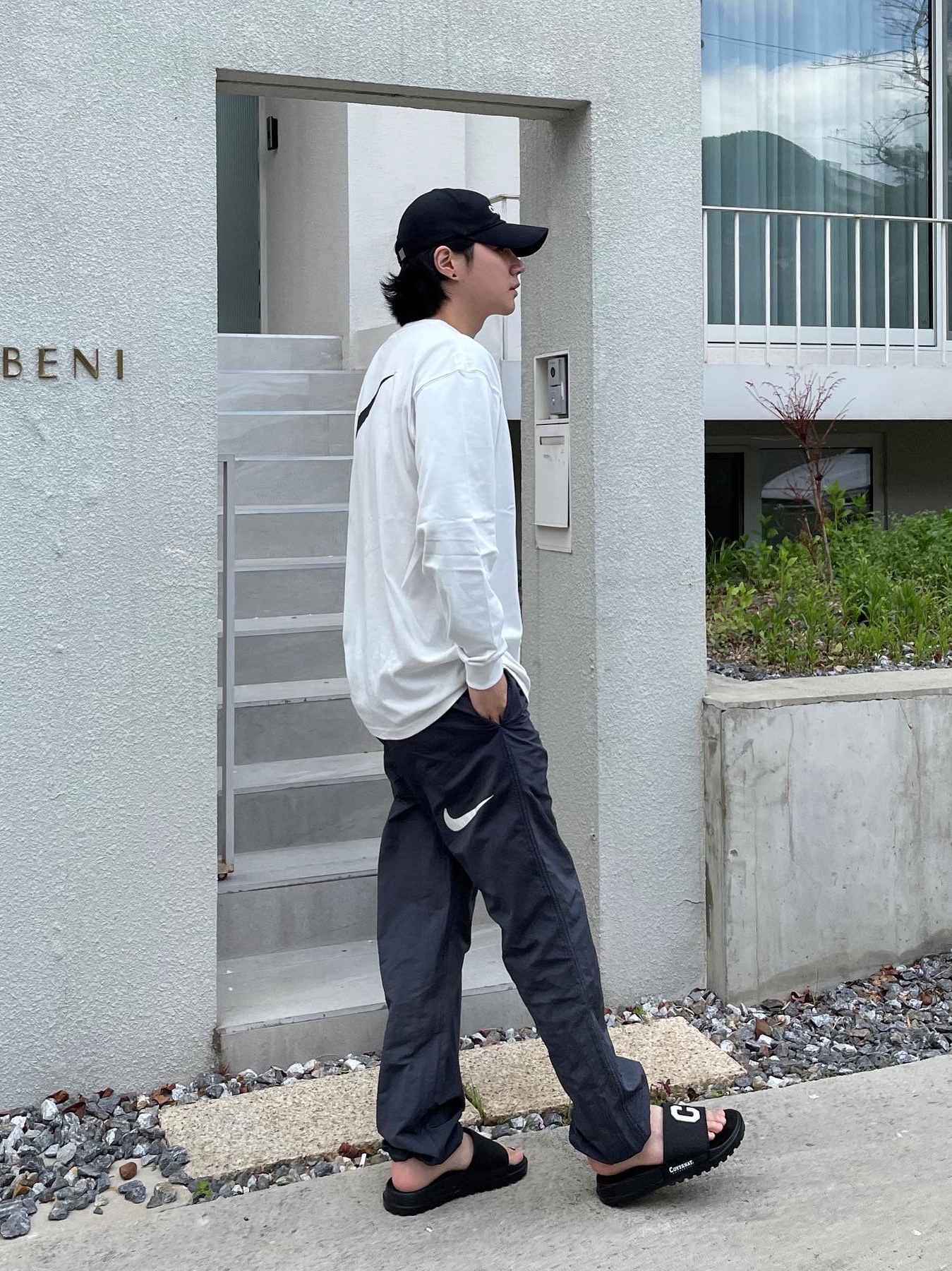 Nike x Stussy Big Swoosh LS T-Shirt White - US/EU, Nike x Stussy Beach Pants Off Noir 착용 스타일 - 1