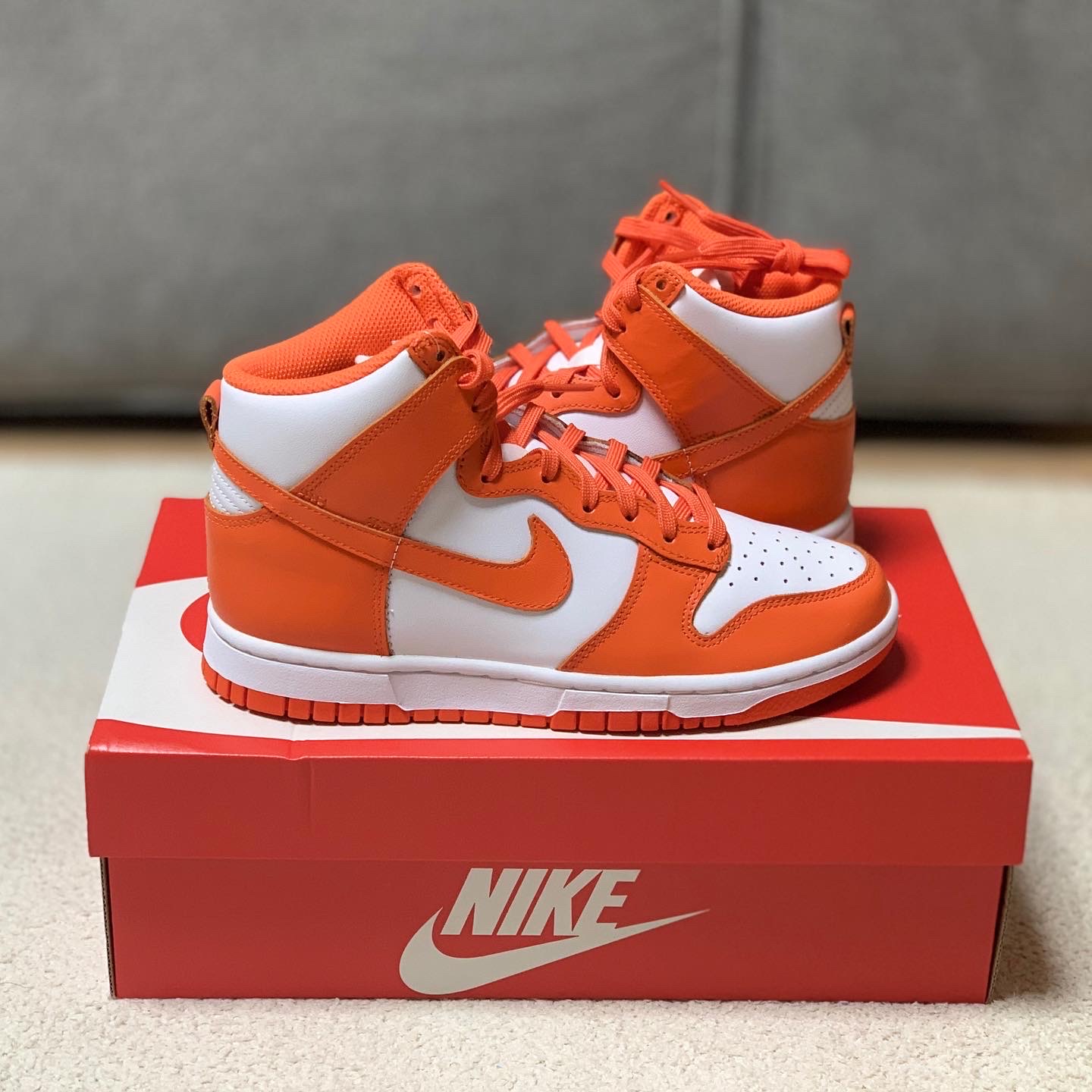 (W) Nike Dunk High Orange Blaze 착용 스타일