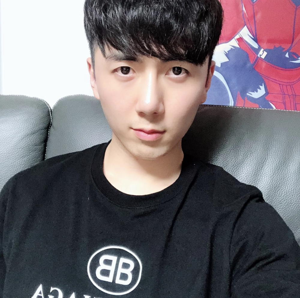 KREAM 프로필 이미지