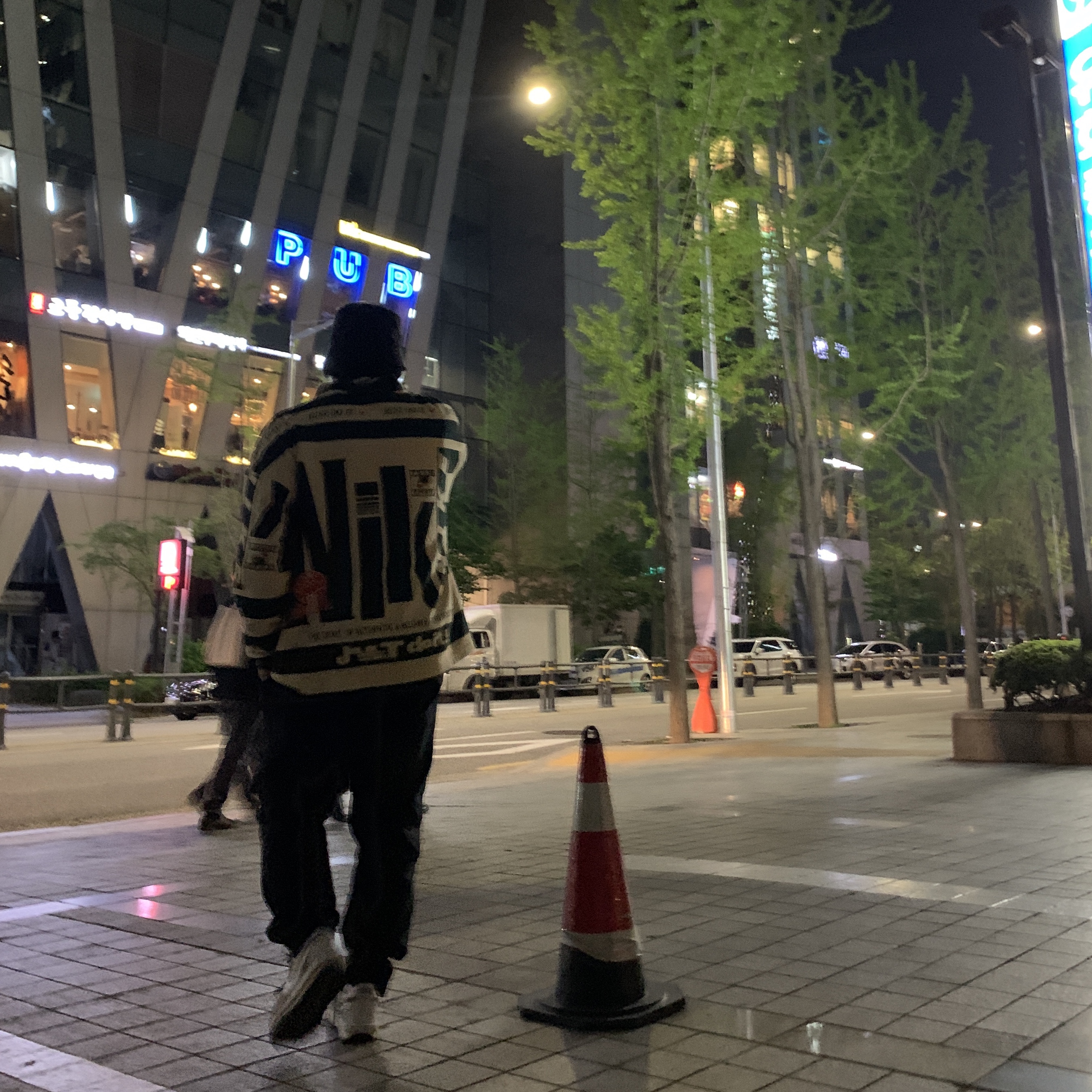 Nike x Cactus Plant Flea Market Long Sleeve Polo Natural - Asia, Nike x Sacai LDWaffle Summit White 착용 스타일 - 3