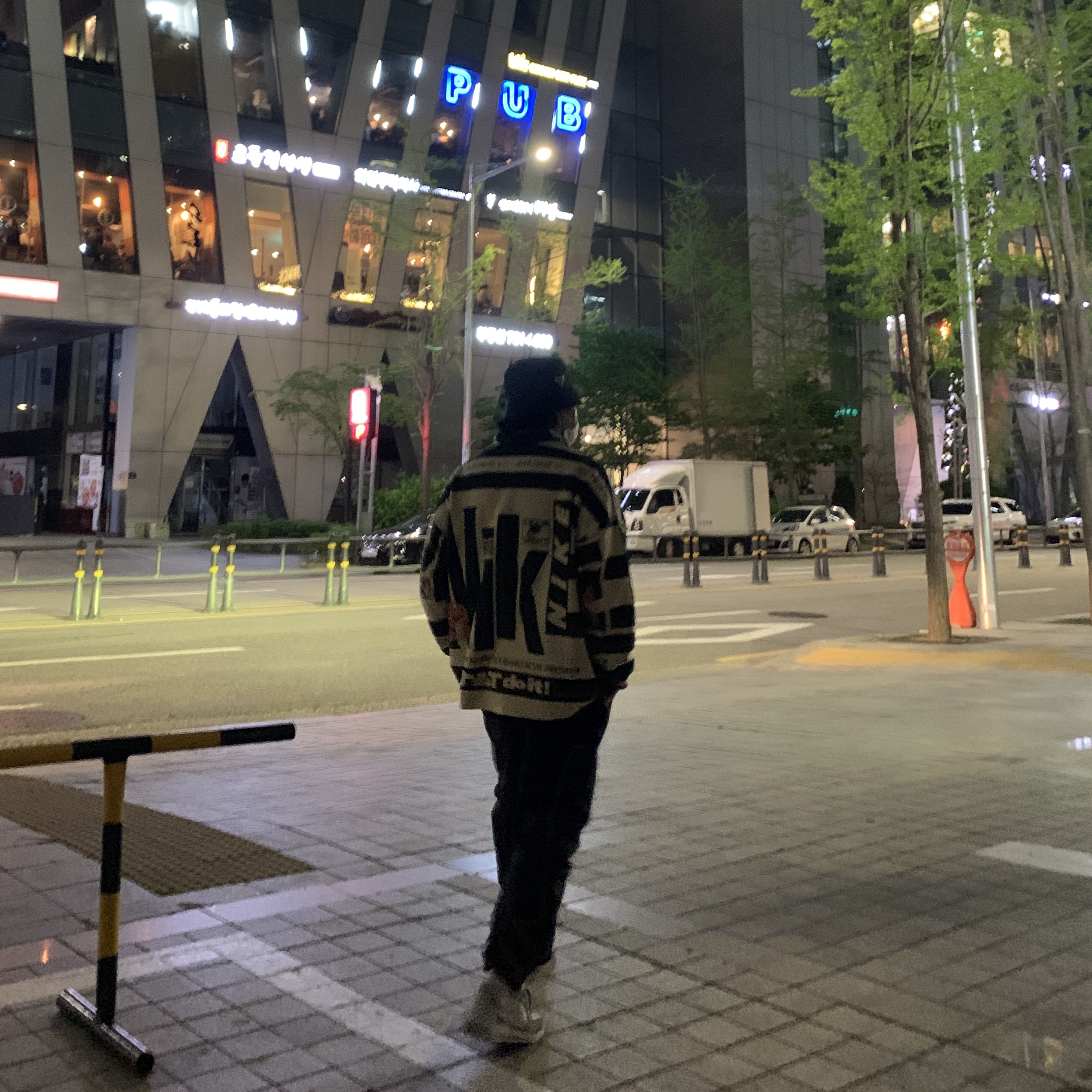 Nike x Cactus Plant Flea Market Long Sleeve Polo Natural - Asia, Nike x Sacai LDWaffle Summit White 착용 스타일 - 2
