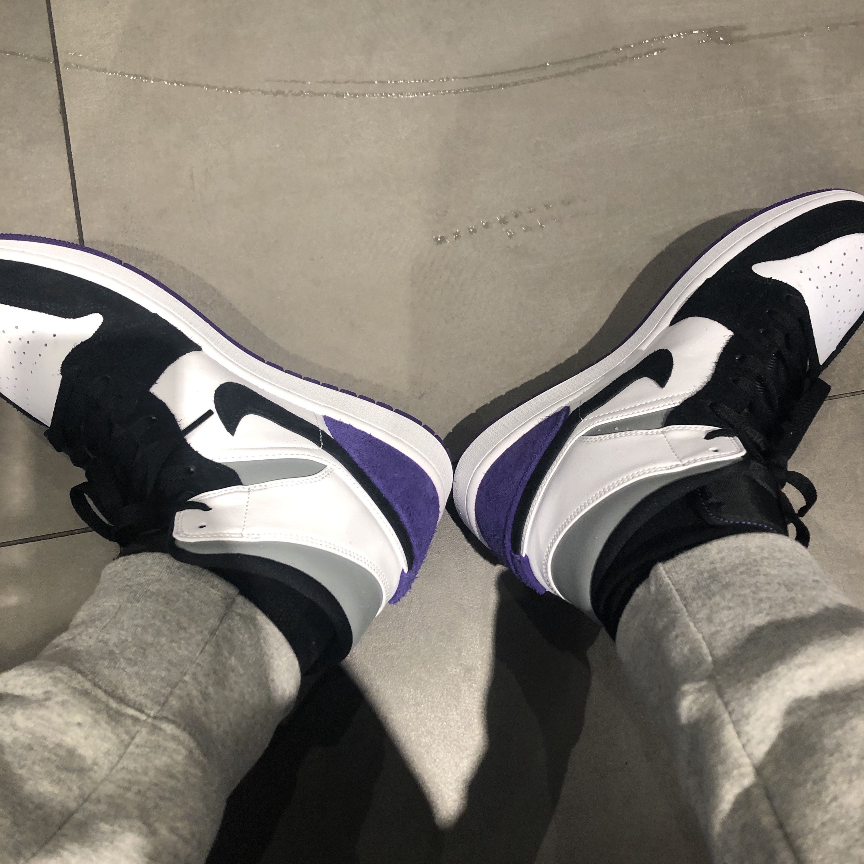 Jordan 1 Mid SE Court Purple 착용 스타일