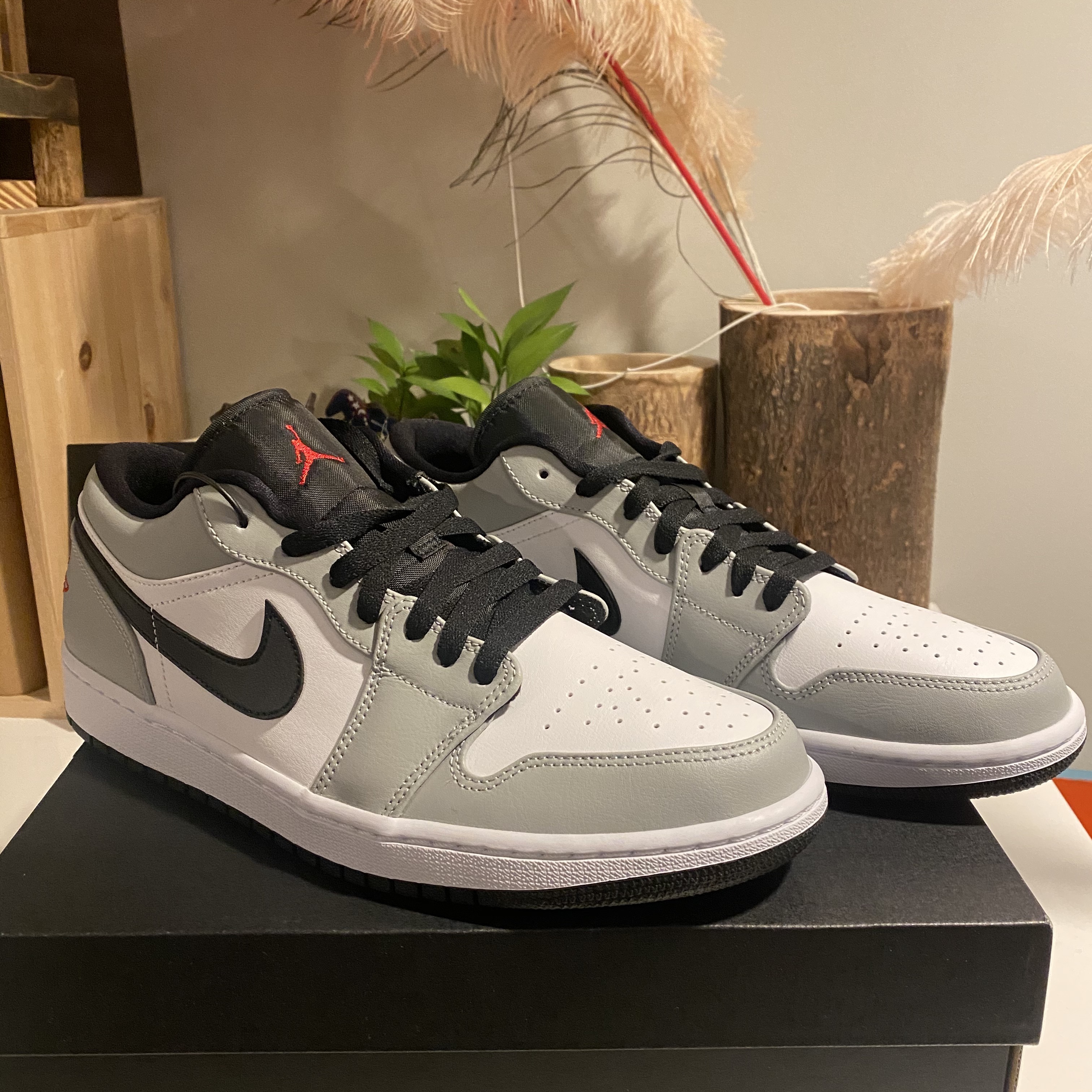 Jordan 1 Low Light Smoke Grey 착용 스타일 - 1