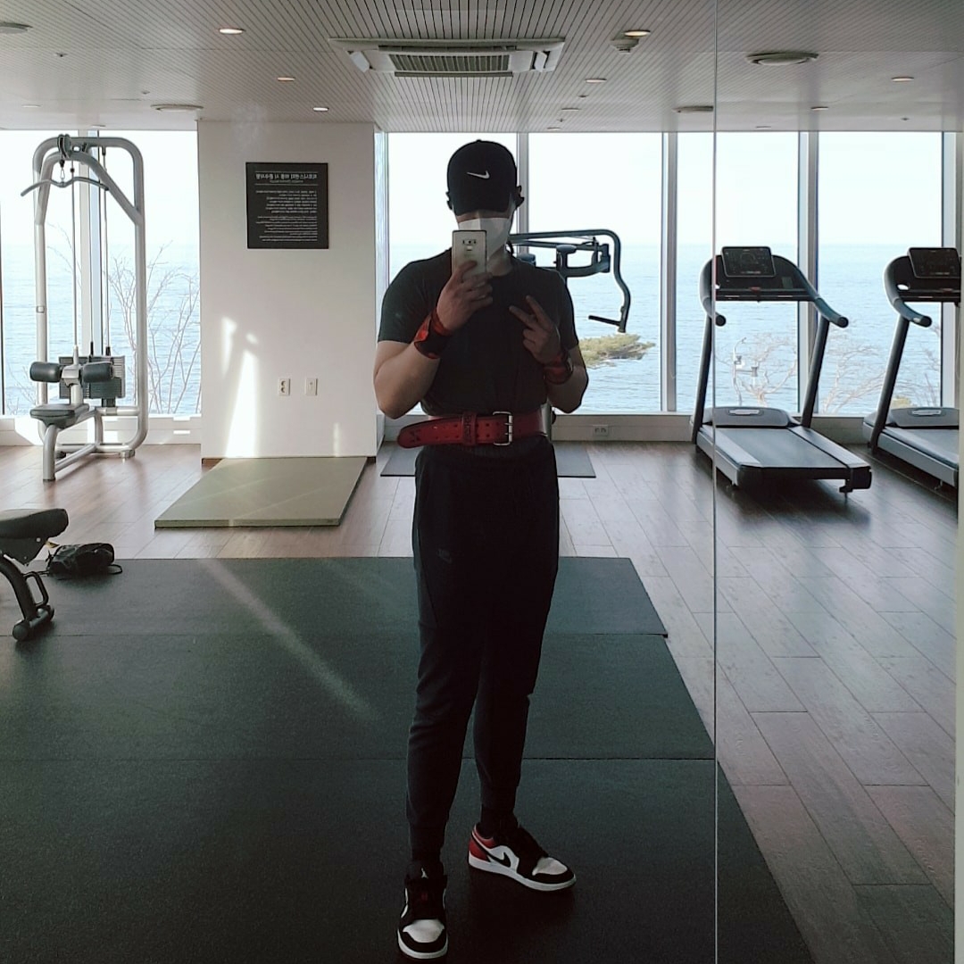 Jordan 1 Low Black Toe 착용 스타일