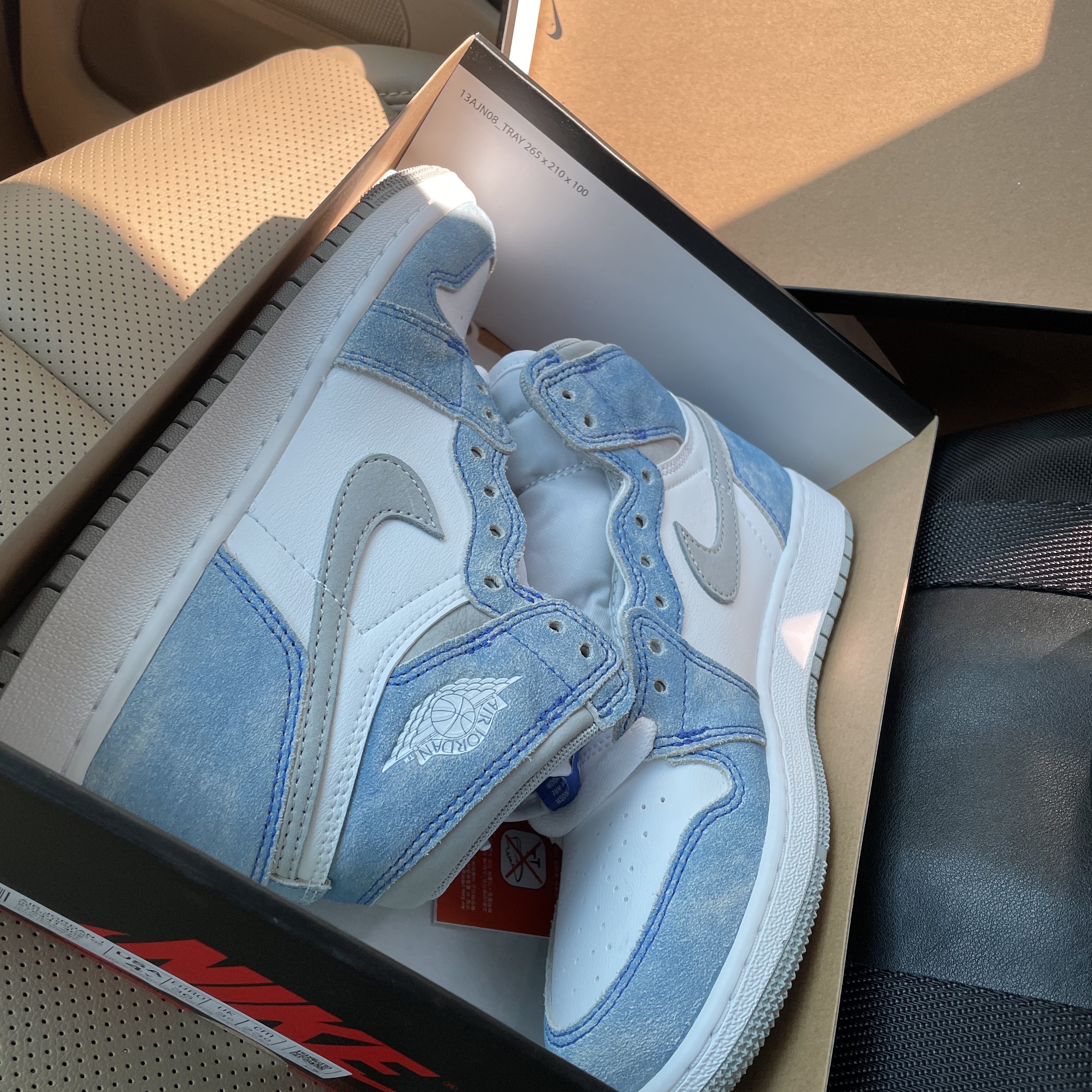 (GS) Jordan 1 Retro High OG Hyper Royal 착용 스타일