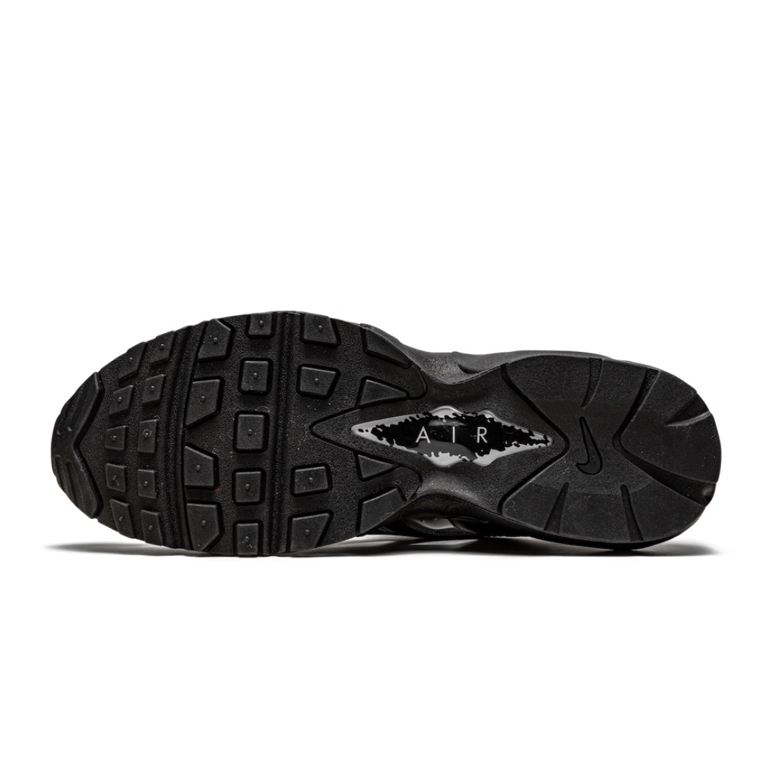 Nike x Supreme Air Max 96 Black 착용 스타일 - 5