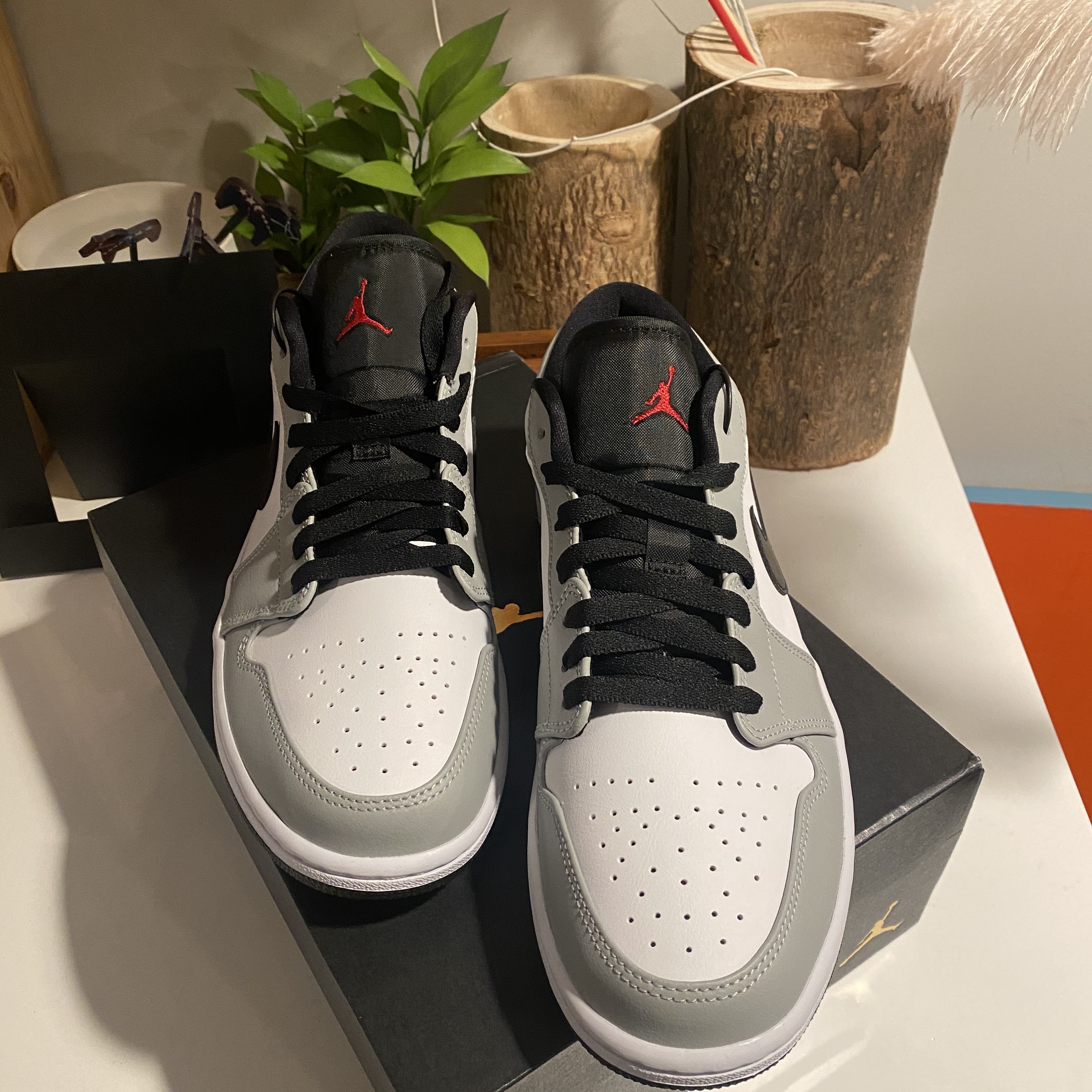 Jordan 1 Low Light Smoke Grey 착용 스타일 - 4