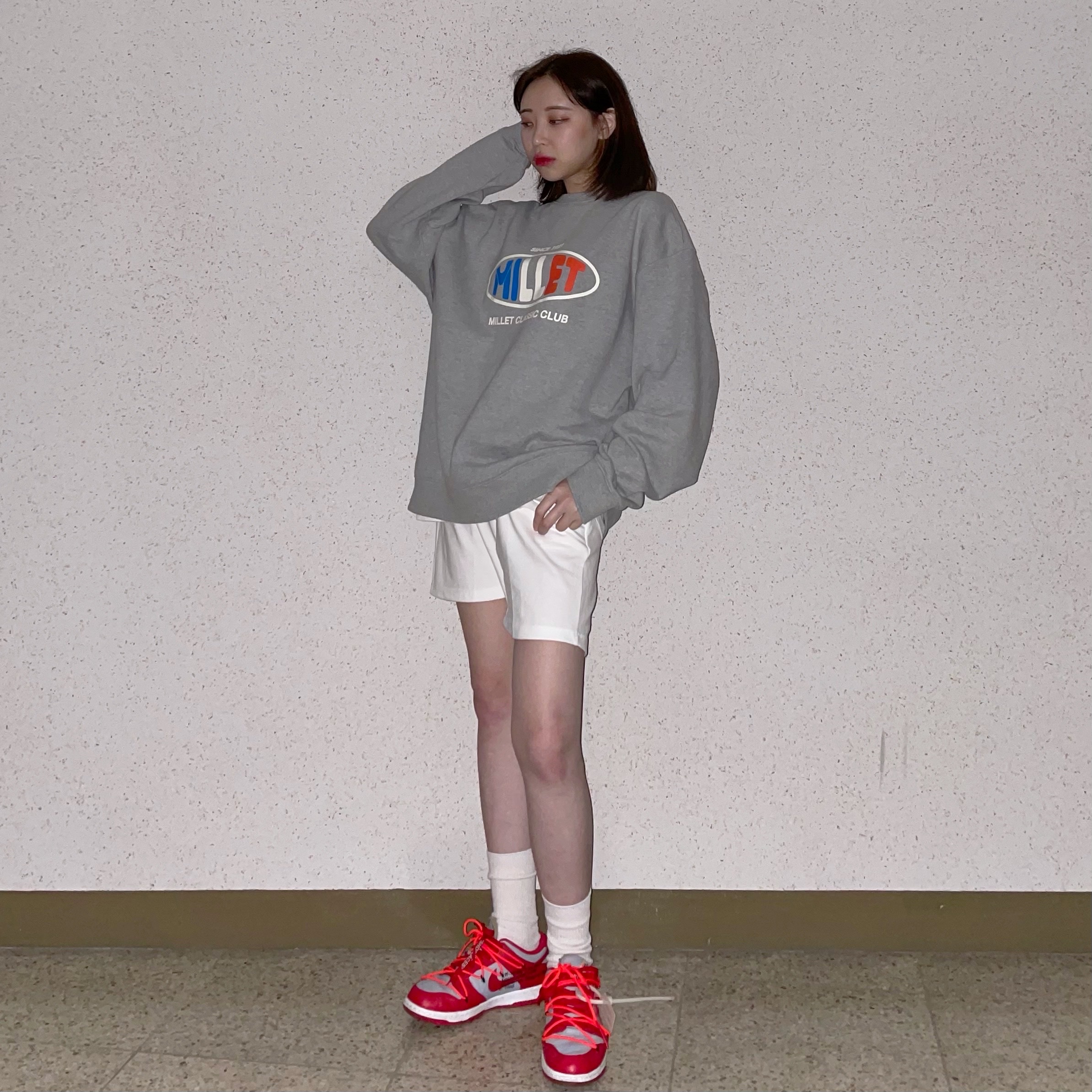 Nike x Off-White Dunk Low University Red 착용 스타일 - 3