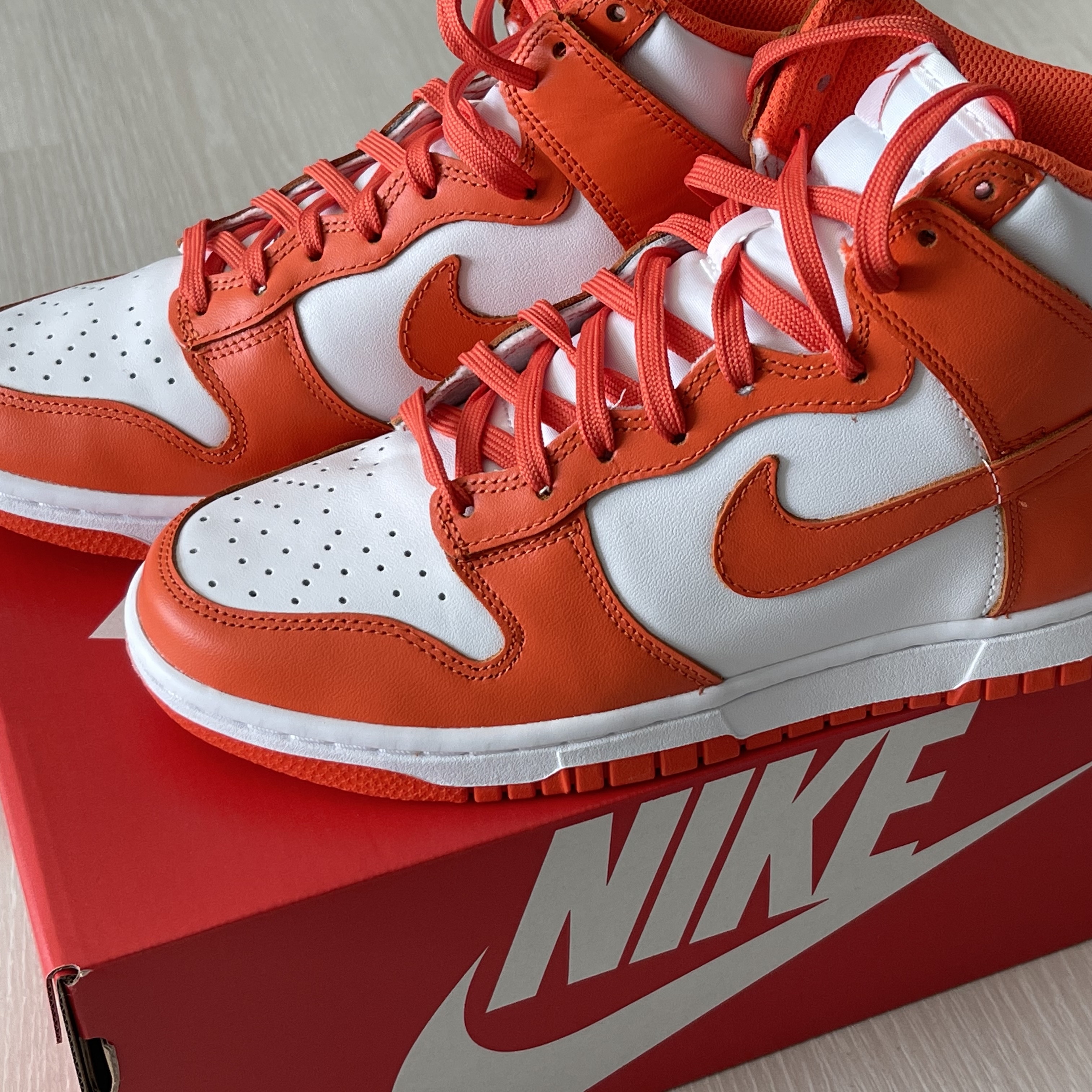 (W) Nike Dunk High Orange Blaze 착용 스타일 - 1