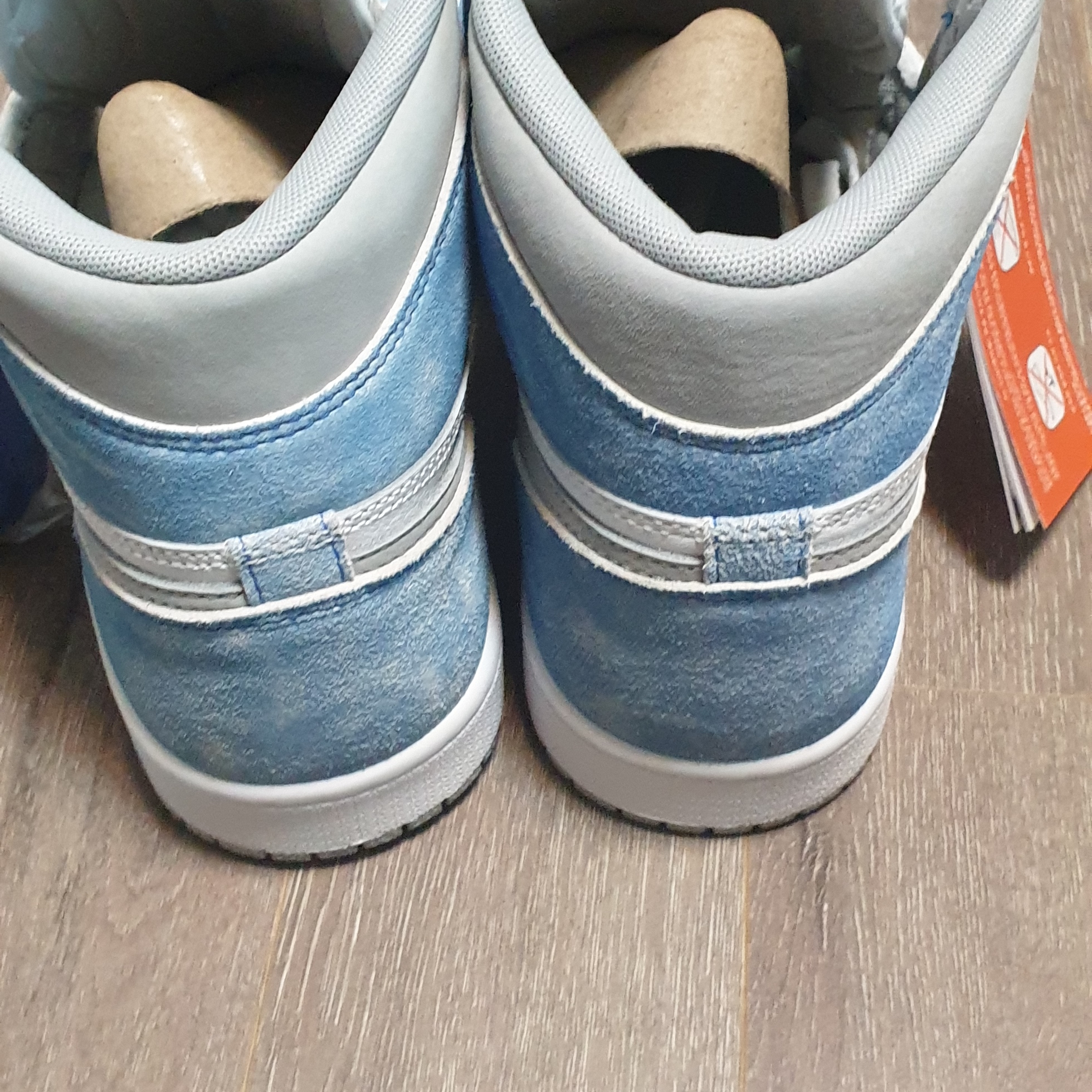 Jordan 1 Retro High OG Hyper Royal 착용 스타일 - 2
