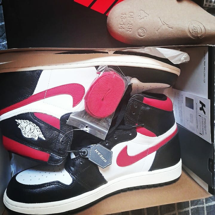 Jordan 1 Retro High OG Gym Red 착용 스타일 - 1