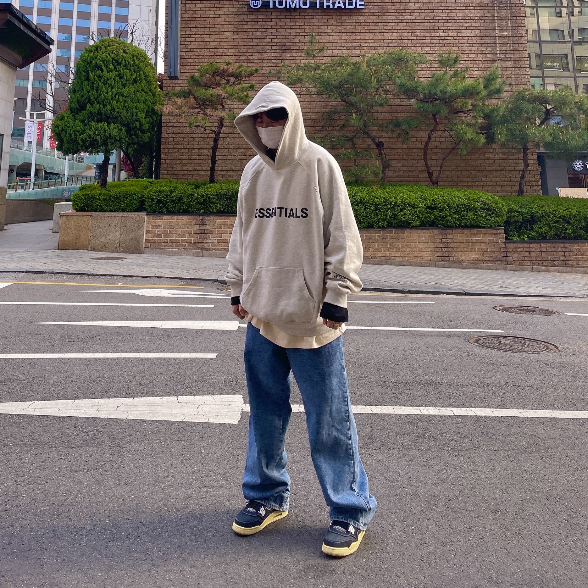 Essentials 3D Silicon Applique Pullover Hoodie Oatmeal/Oatmeal Heather/Light Heather Oatmeal 2020, Jordan 4 x Union Retro Off Noir 착용 스타일 - 1