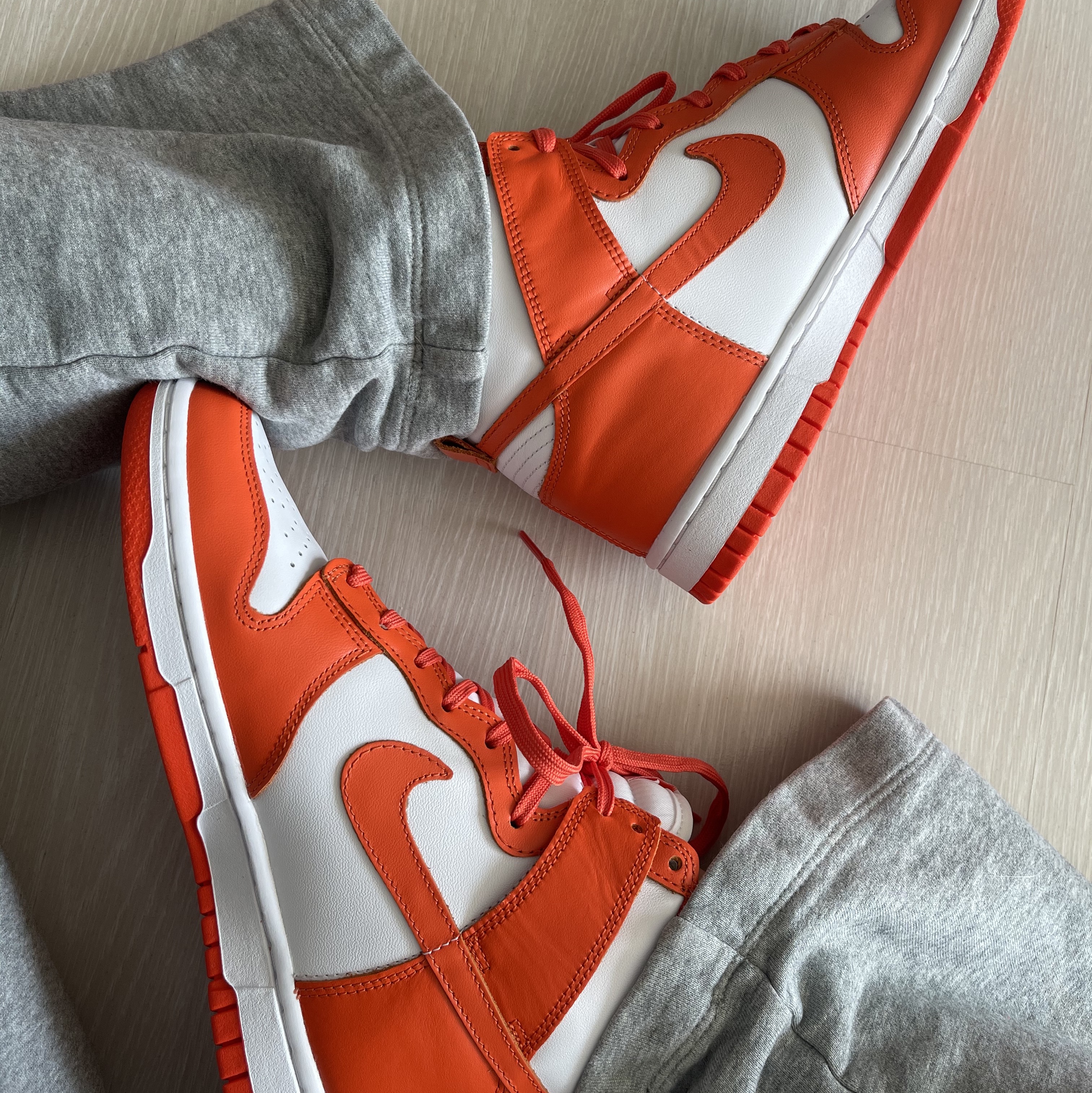 (W) Nike Dunk High Orange Blaze 착용 스타일 - 2