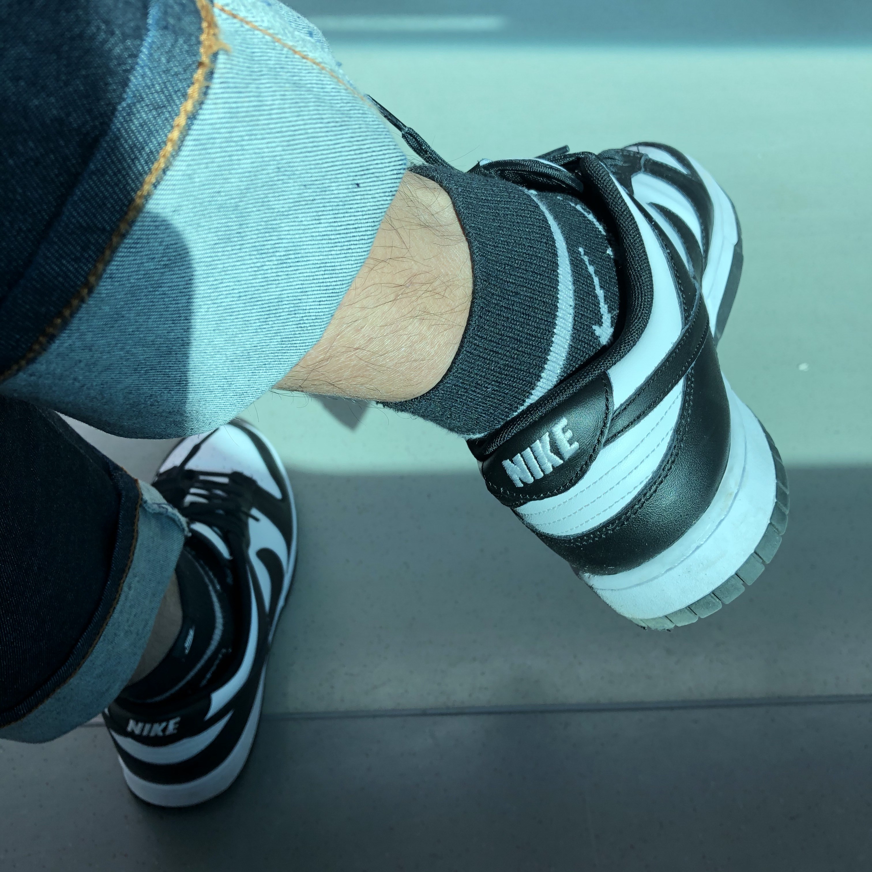 Nike Dunk Low Retro Black 착용 스타일 - 1
