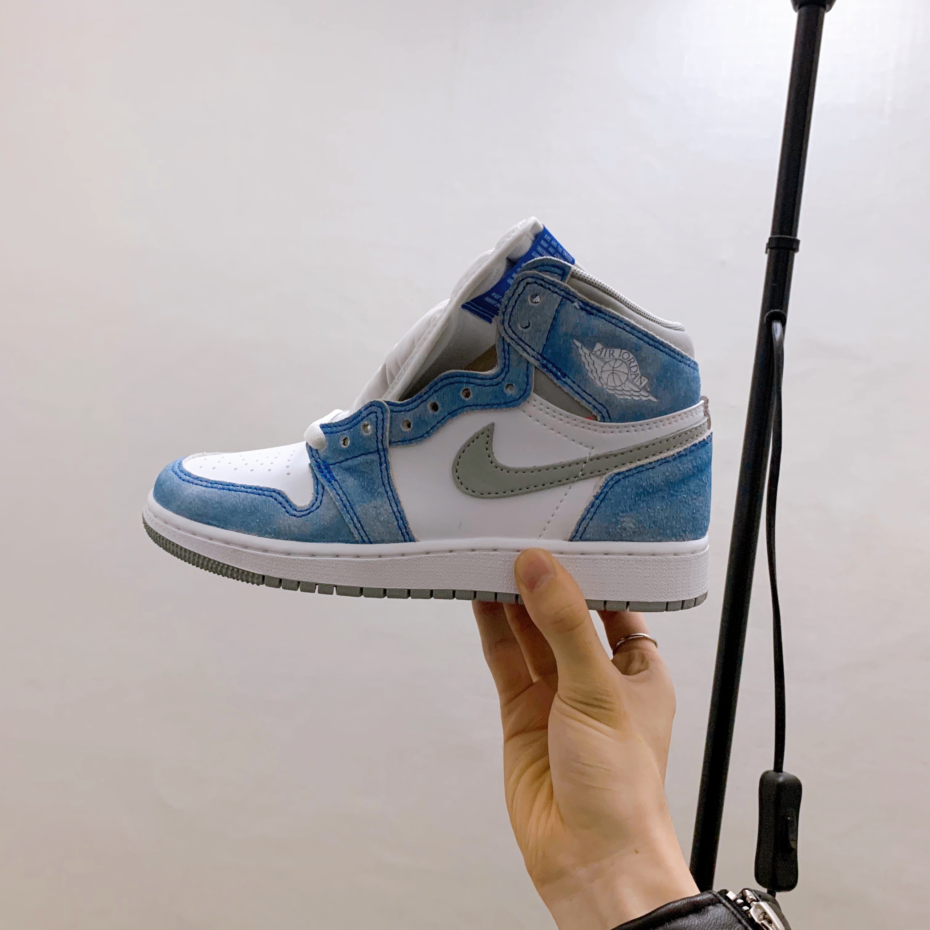 (GS) Jordan 1 Retro High OG Hyper Royal 착용 스타일
