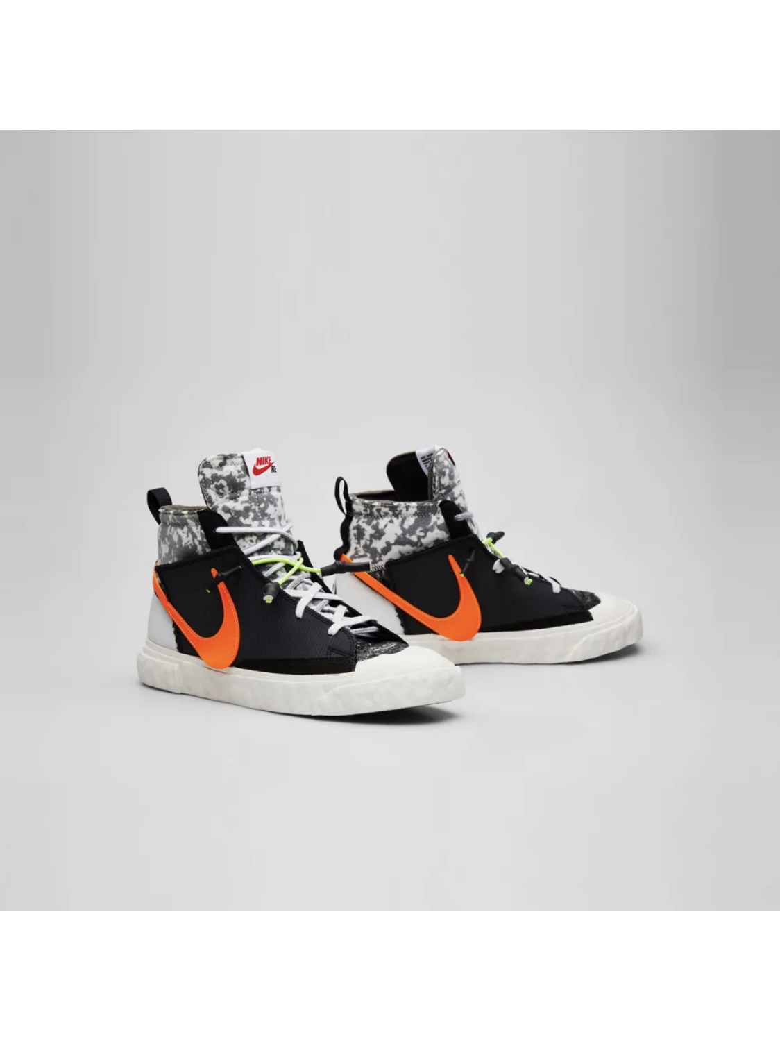 Nike x Readymade Blazer Mid Black 착용 스타일 - 1