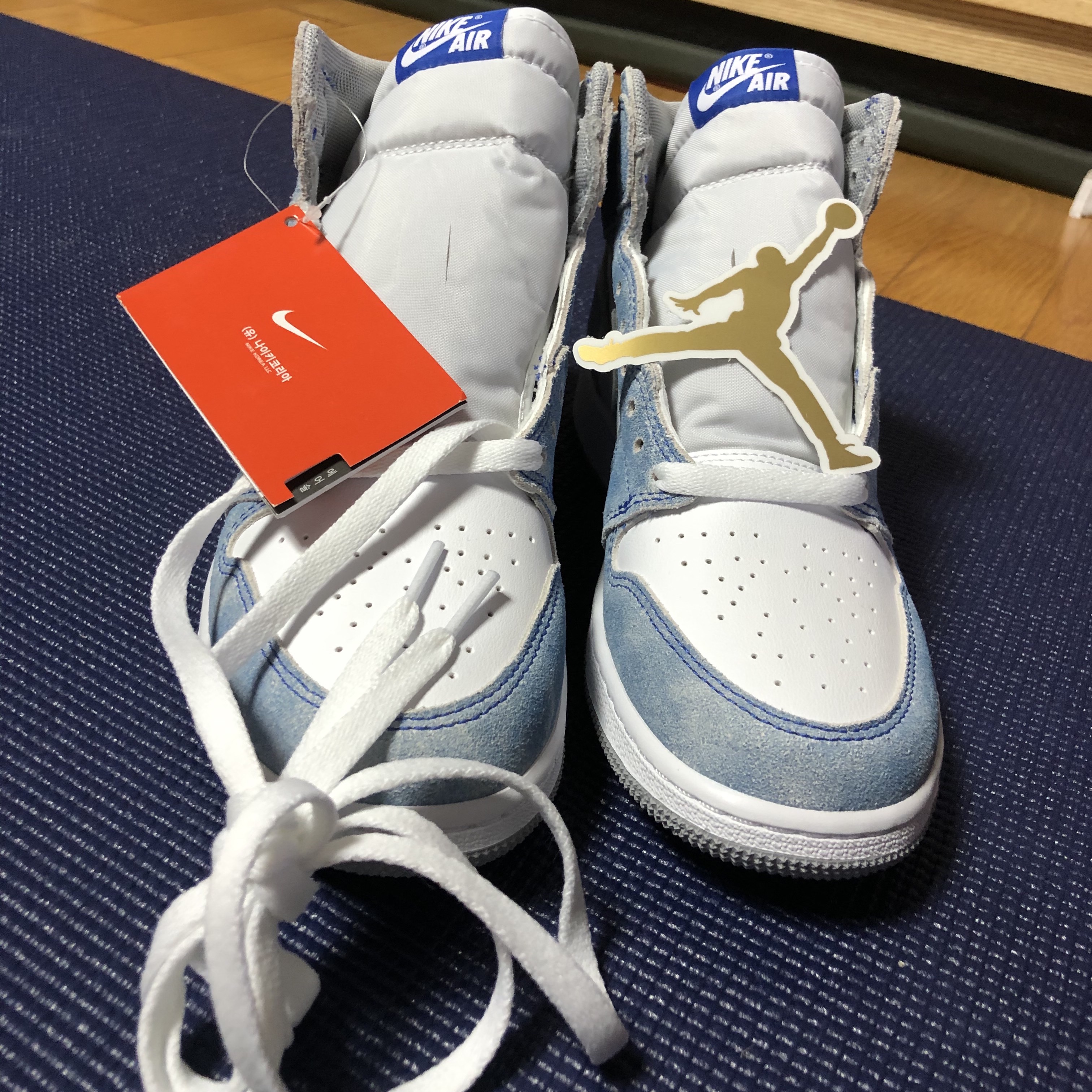 (GS) Jordan 1 Retro High OG Hyper Royal 착용 스타일 - 1