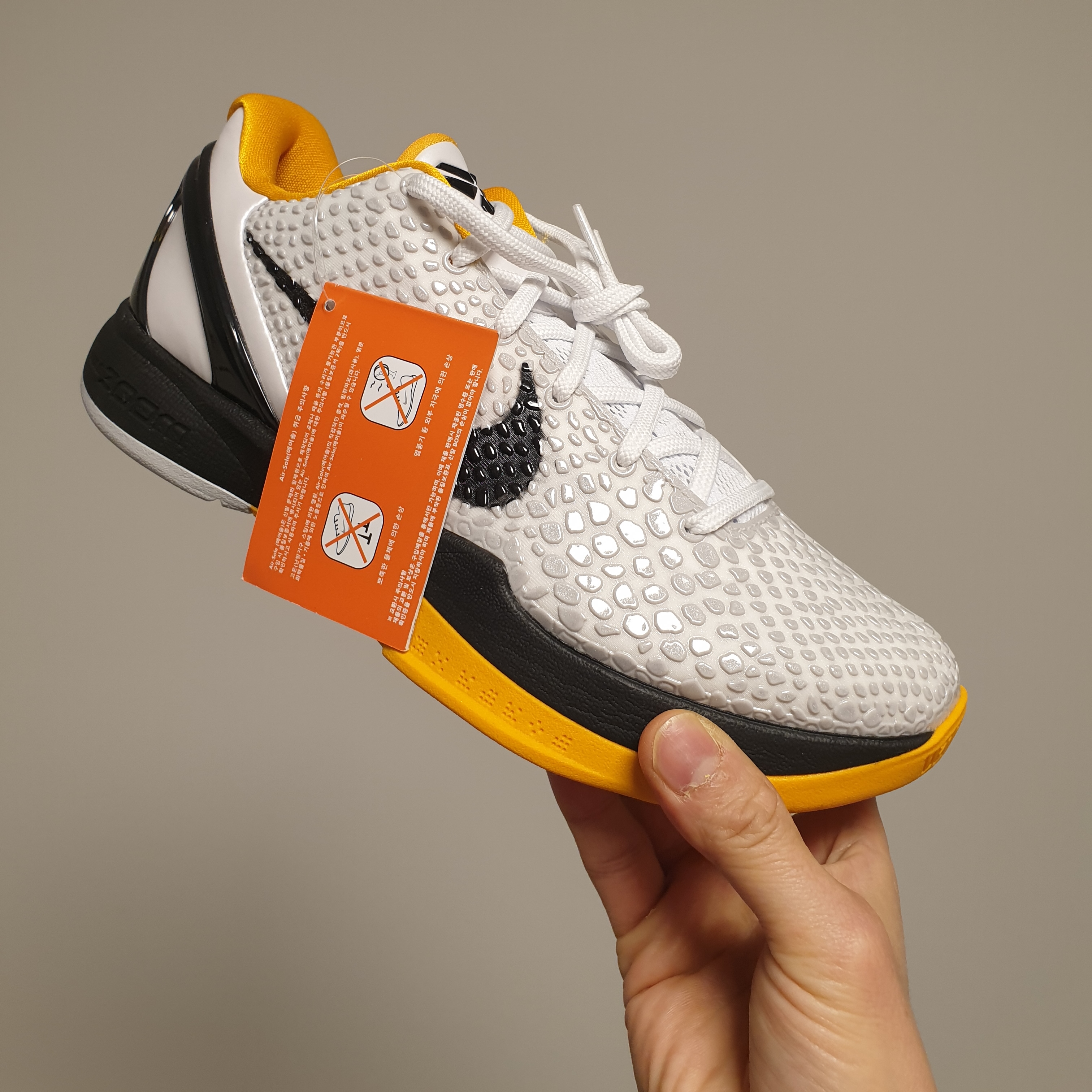 Nike Kobe 6 Protro White Del Sol 착용 스타일 - 1
