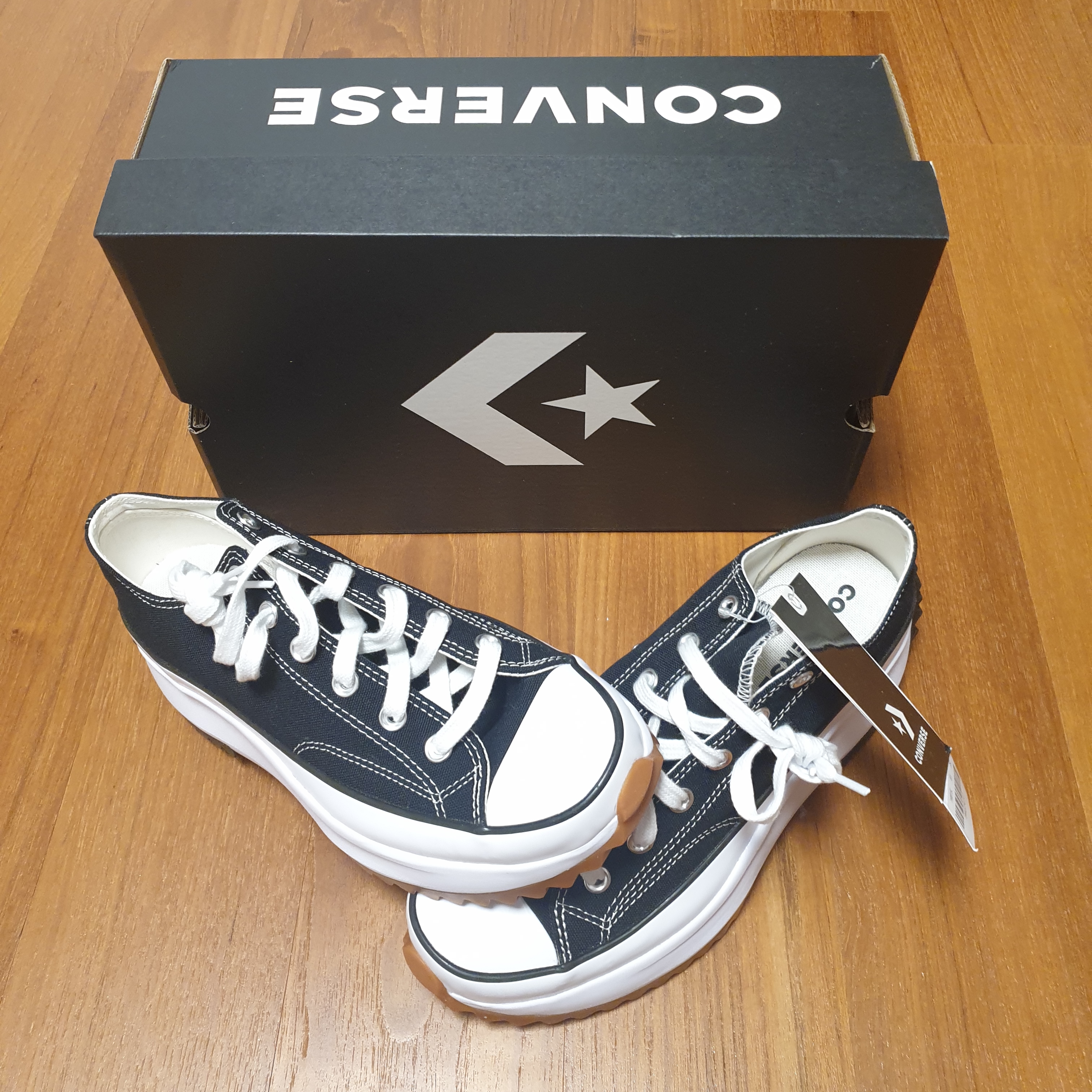 Converse Run Star Hike Low Black 착용 스타일 - 3