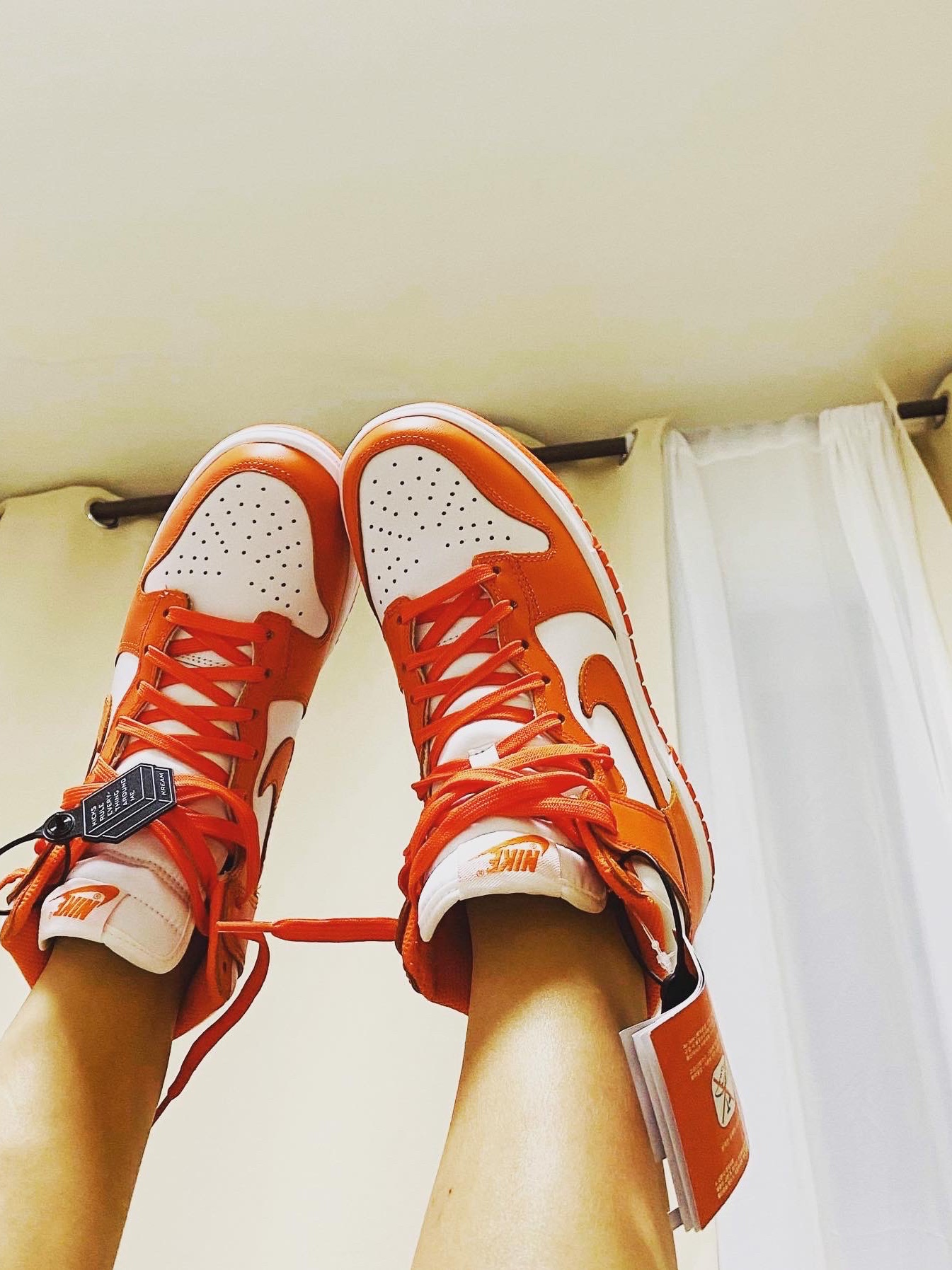 (W) Nike Dunk High Orange Blaze 착용 스타일 - 2