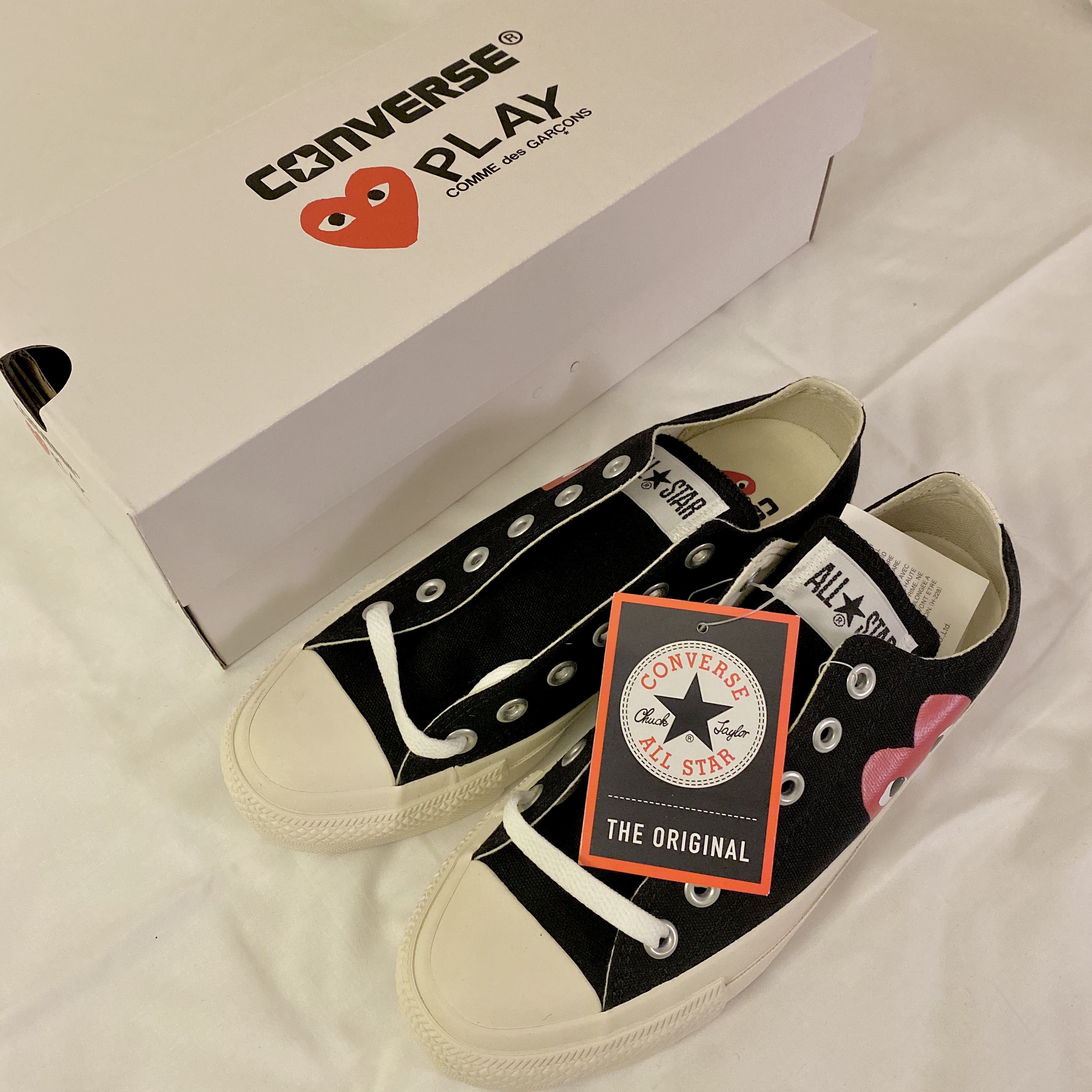Converse x Play Comme des Garcons Chuck 70 Ox Black 착용 스타일 - 1