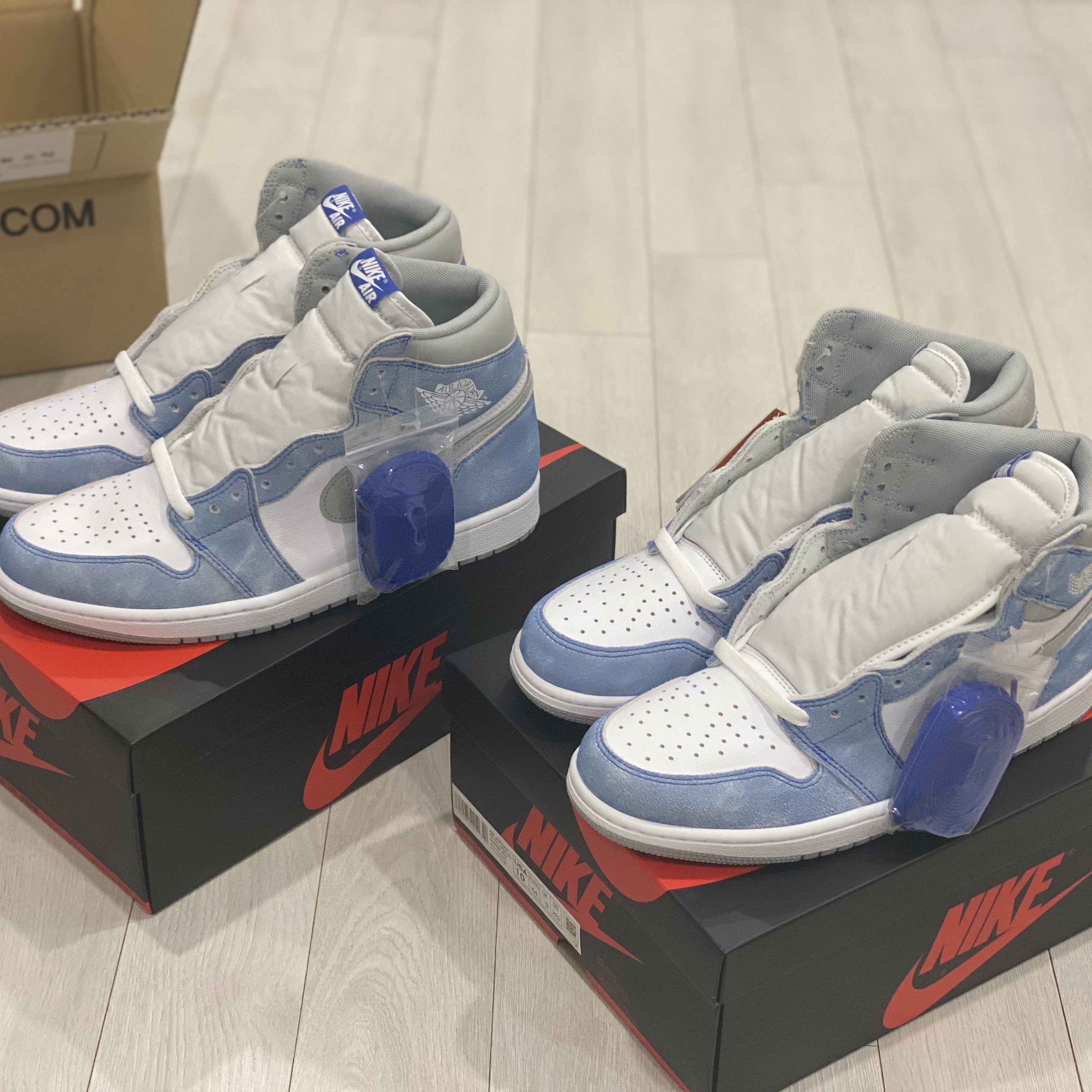 Jordan 1 Retro High OG Hyper Royal 착용 스타일 - 4