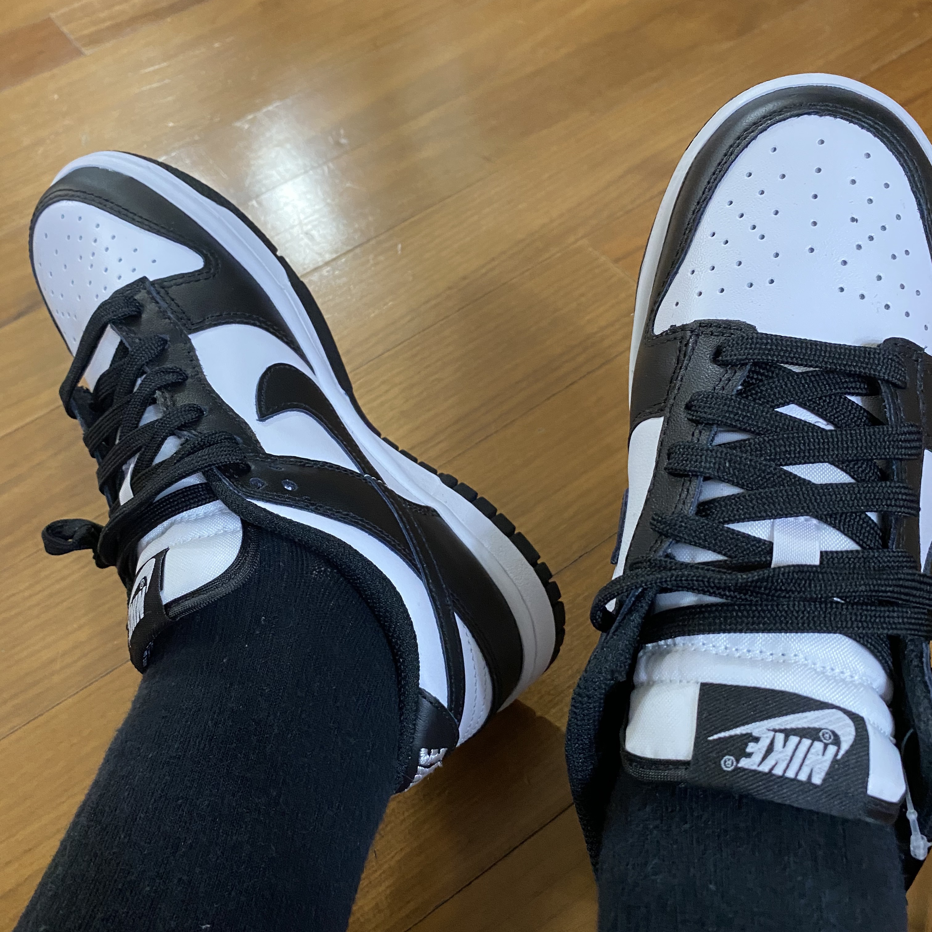 (W) Nike Dunk Low Black 착용 스타일