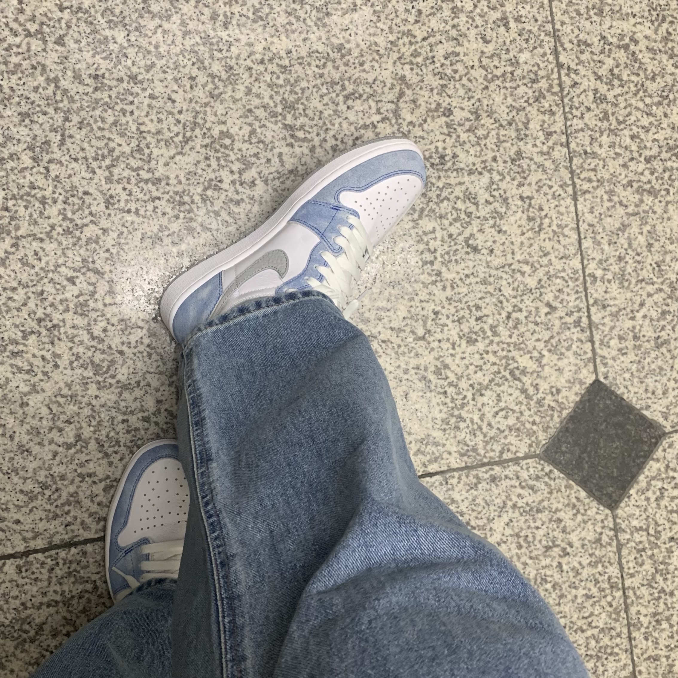 Jordan 1 Retro High OG Hyper Royal, (GS) Jordan 1 Retro High OG Hyper Royal 착용 스타일