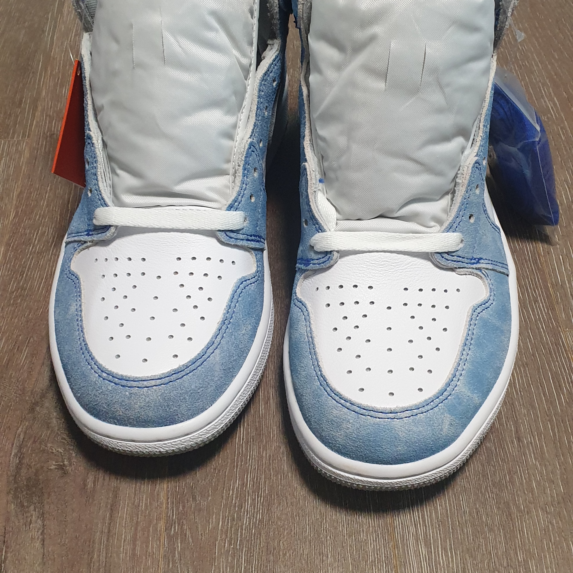 Jordan 1 Retro High OG Hyper Royal 착용 스타일 - 3