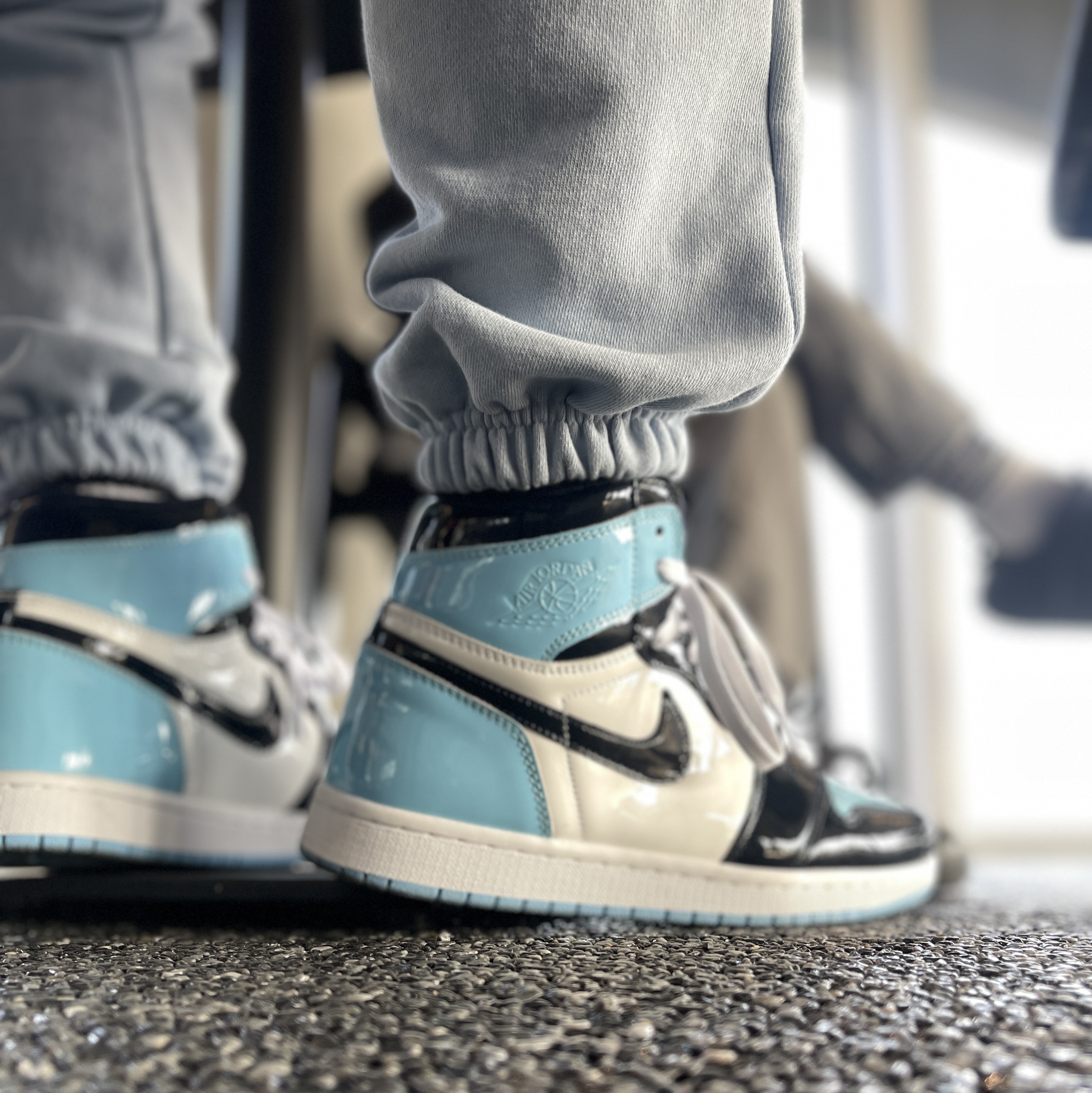 (W) Jordan 1 Retro High OG Blue Chill 착용 스타일