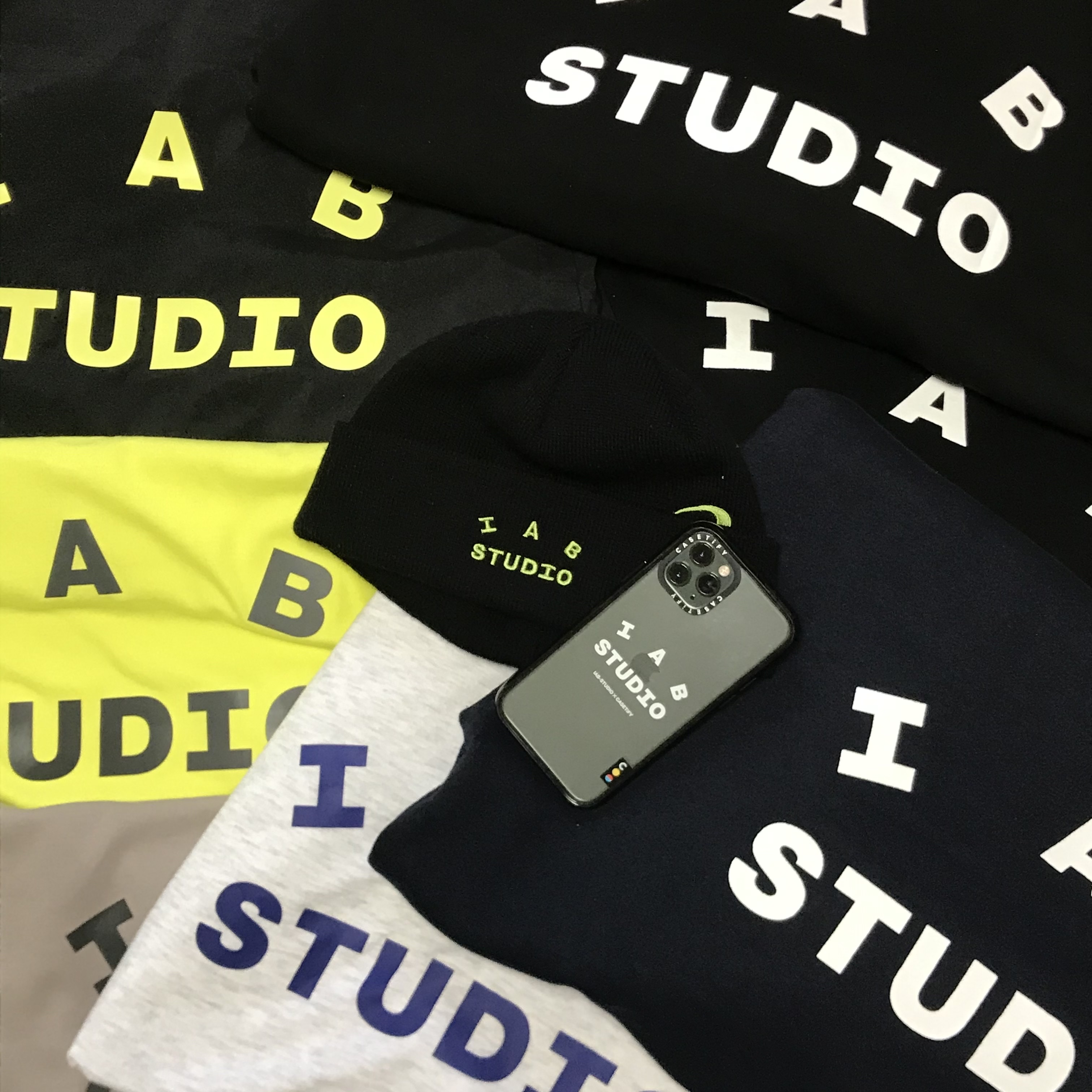 IAB Studio Woven Hoodie Black, IAB Studio x Niniz T-Shirt 착용 스타일