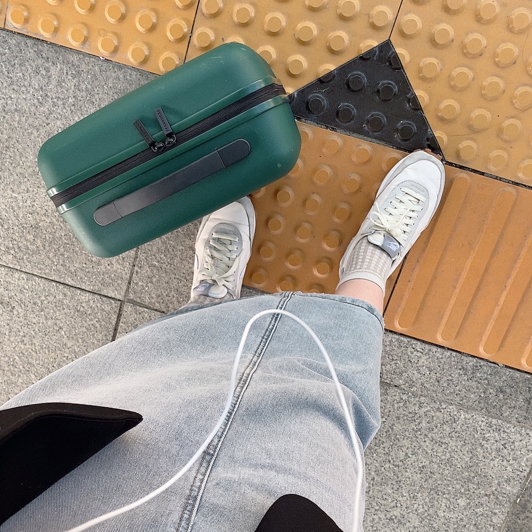 (W) Nike Daybreak Summit White 착용 스타일