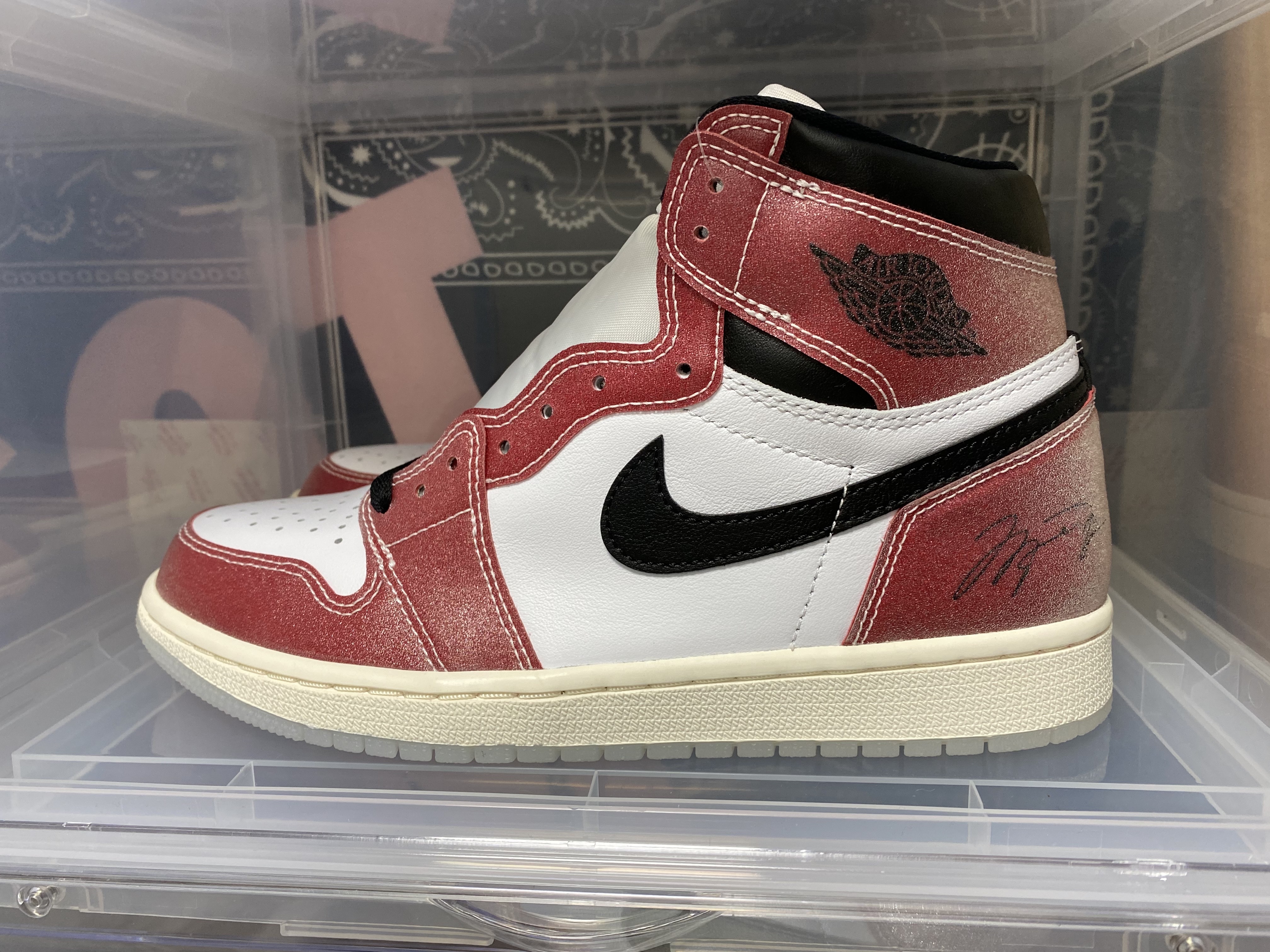 Jordan 1 x Trophy Room Retro High OG SP Chicago 착용 스타일 - 1