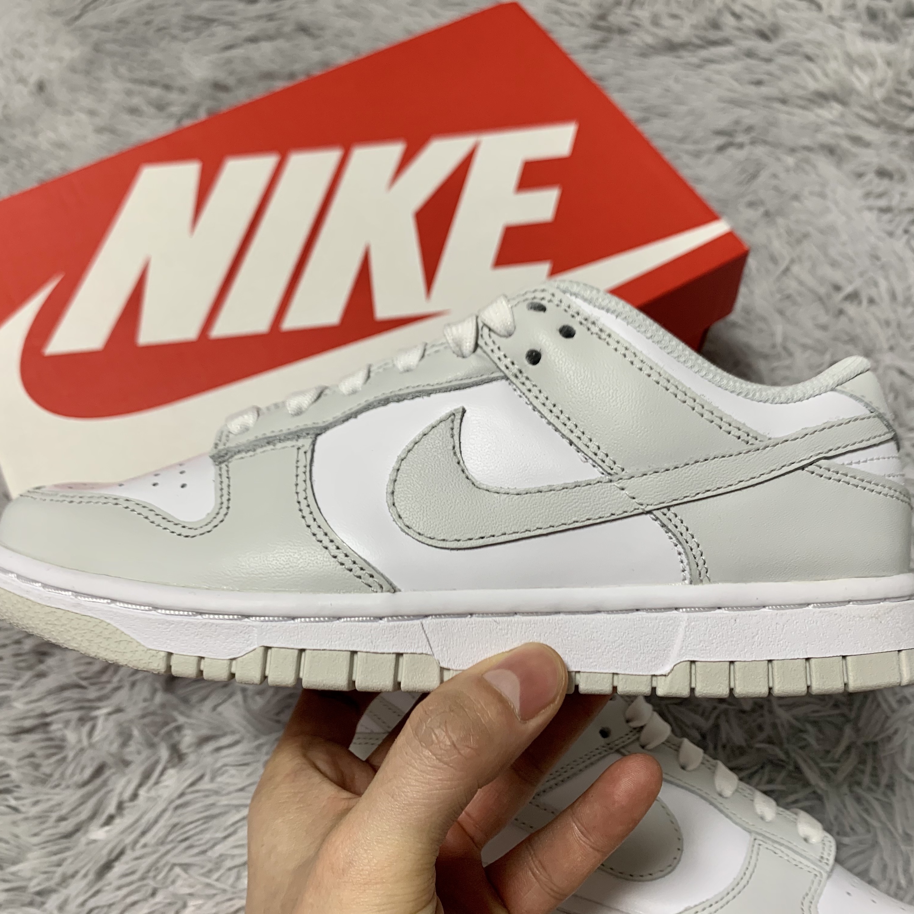 (W) Nike Dunk Low Photon Dust 착용 스타일 - 1