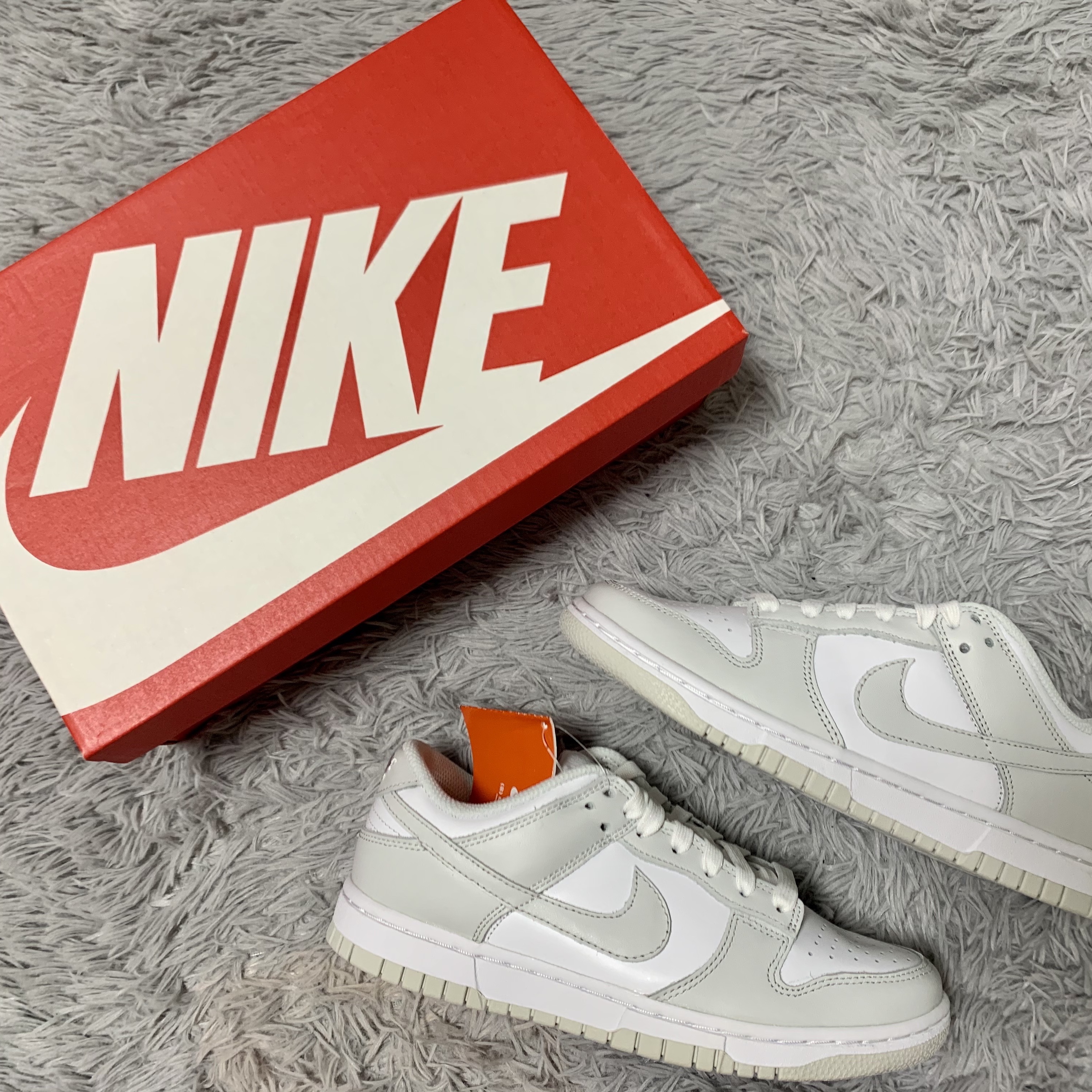 (W) Nike Dunk Low Photon Dust 착용 스타일 - 2