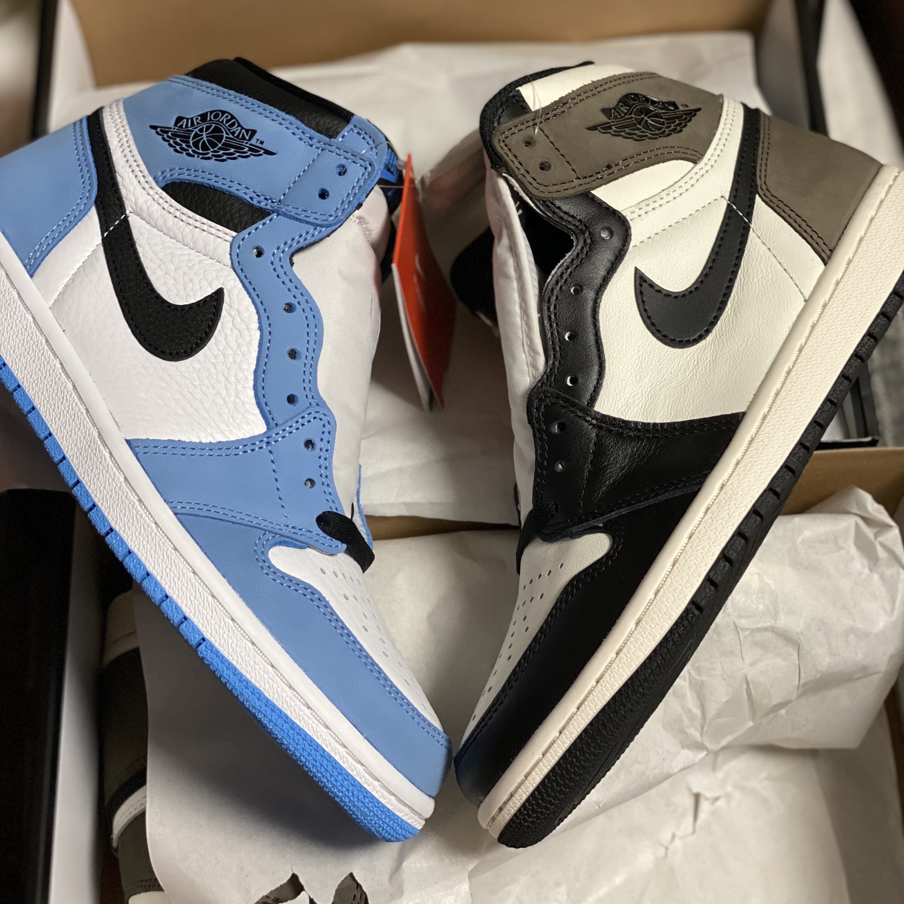Jordan 1 Retro High OG Black Mocha, Jordan 1 Retro High OG University Blue 착용 스타일