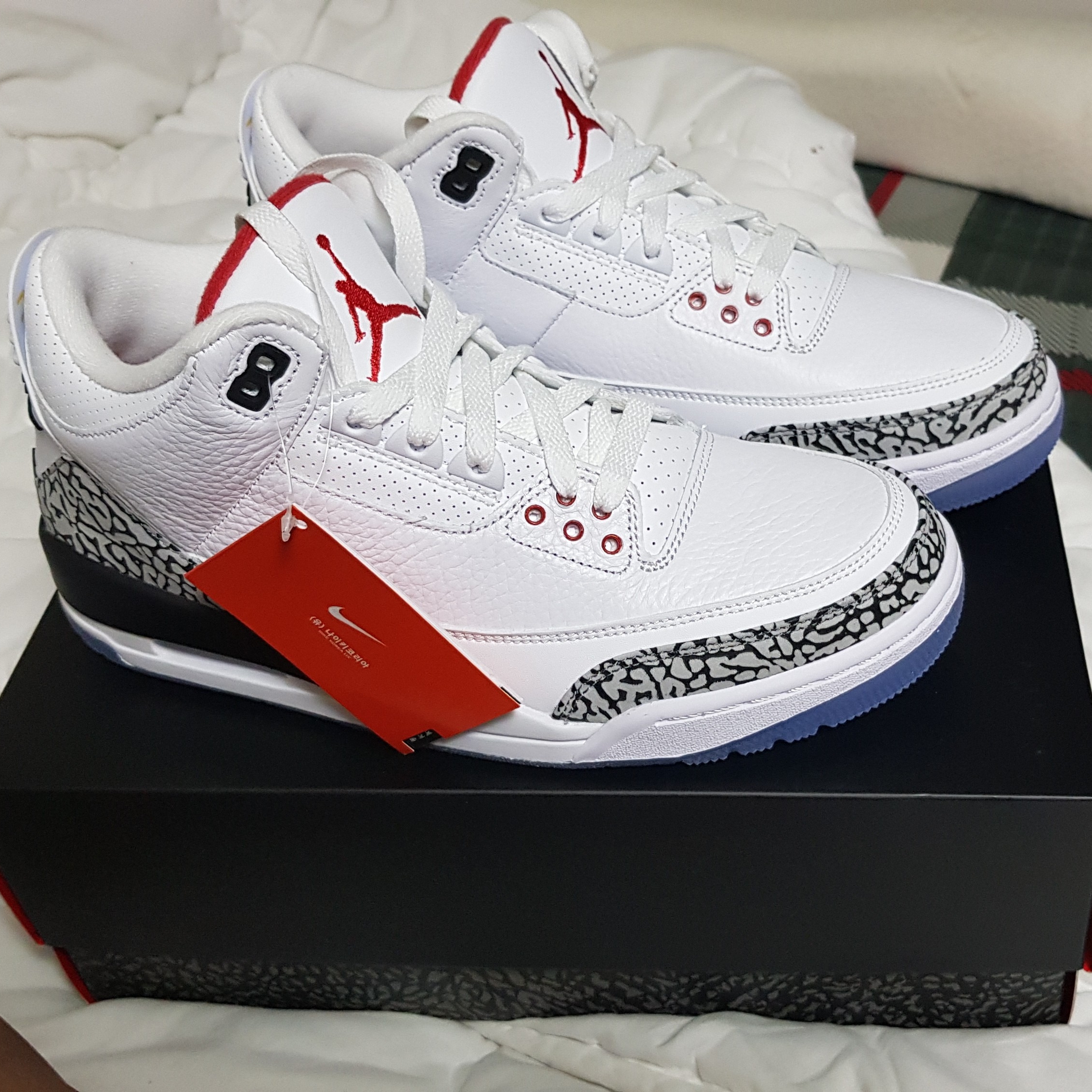 Jordan 3 Retro Free Throw Line White Cement 착용 스타일 - 1