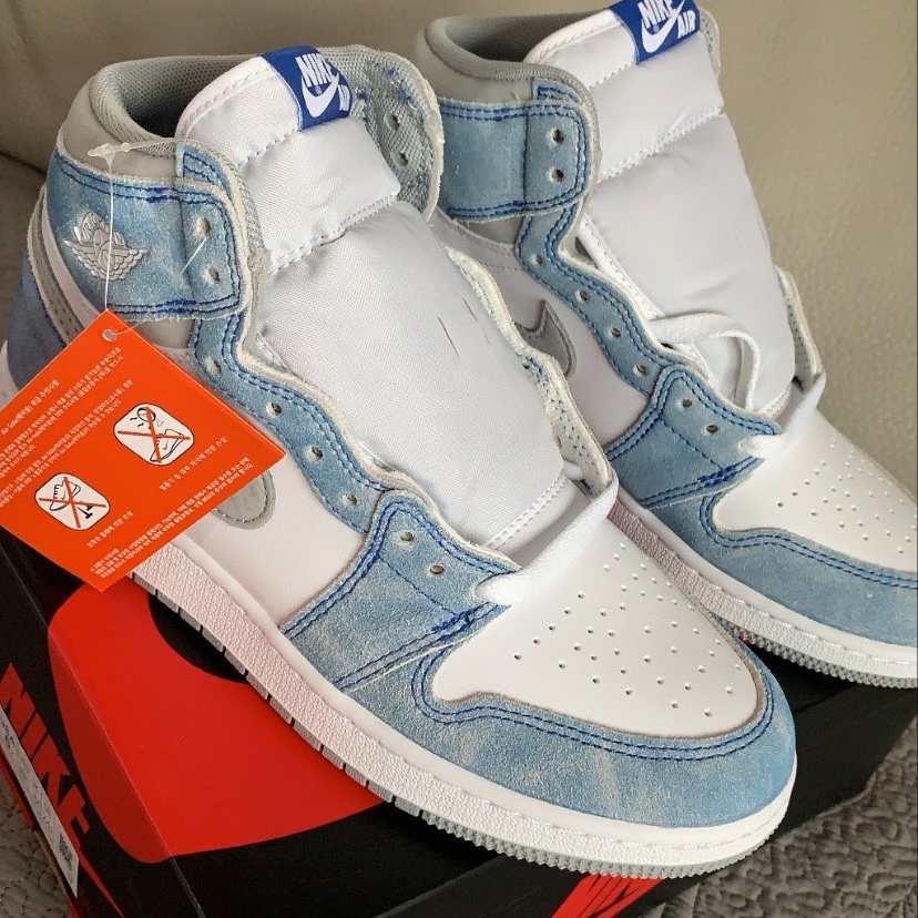(GS) Jordan 1 Retro High OG Hyper Royal 착용 스타일 - 2