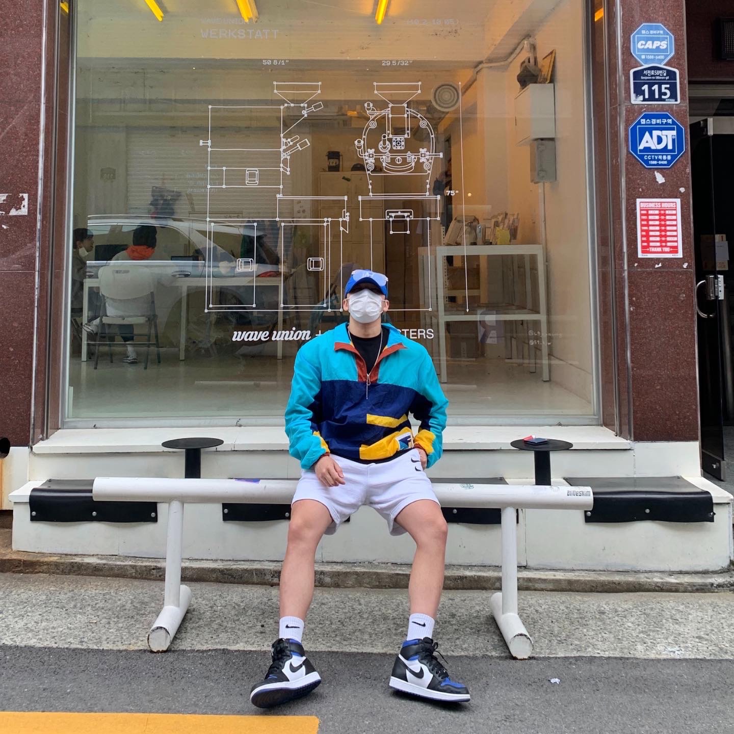 Jordan 1 Retro High OG Royal Toe 착용 스타일